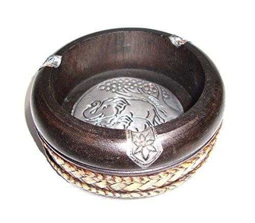 touchable_dream touchable_dream Ashtray Thai Carved Handicraft Round Mango Wood with Elephant Silver Plated and Covered by Bamboo with Lid Wooden Ashtray