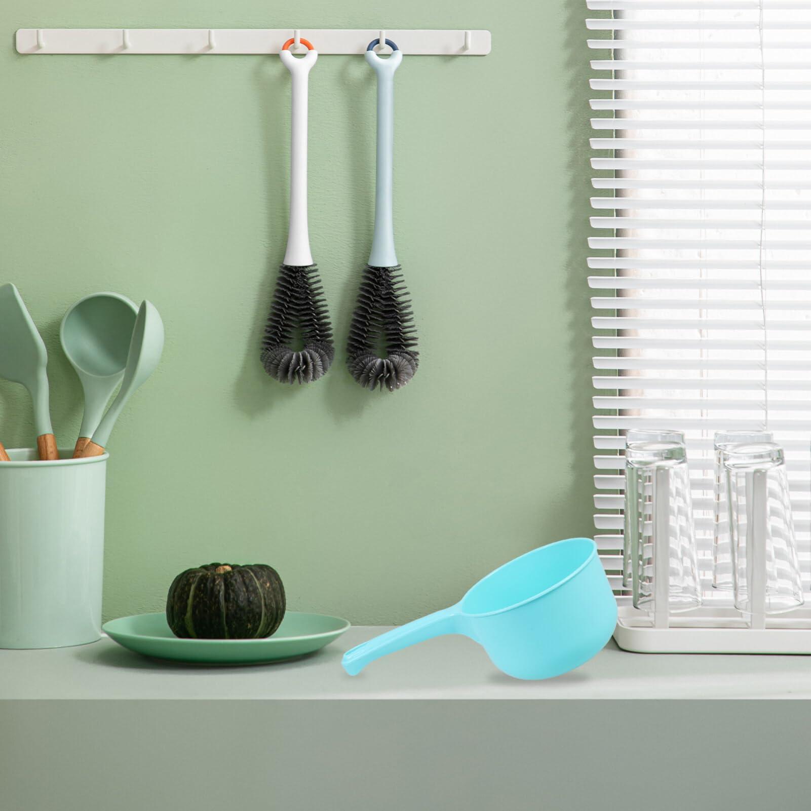 HOLIDYOYO HOLIDYOYO Japanese Plastic Water Ladle Bath Ladle Dippers, 3pcs Washing Spoons Shower Bucket Water Bath Scoop Bathroom Water Scoop Cup Home Essential Kitchen Home Tools