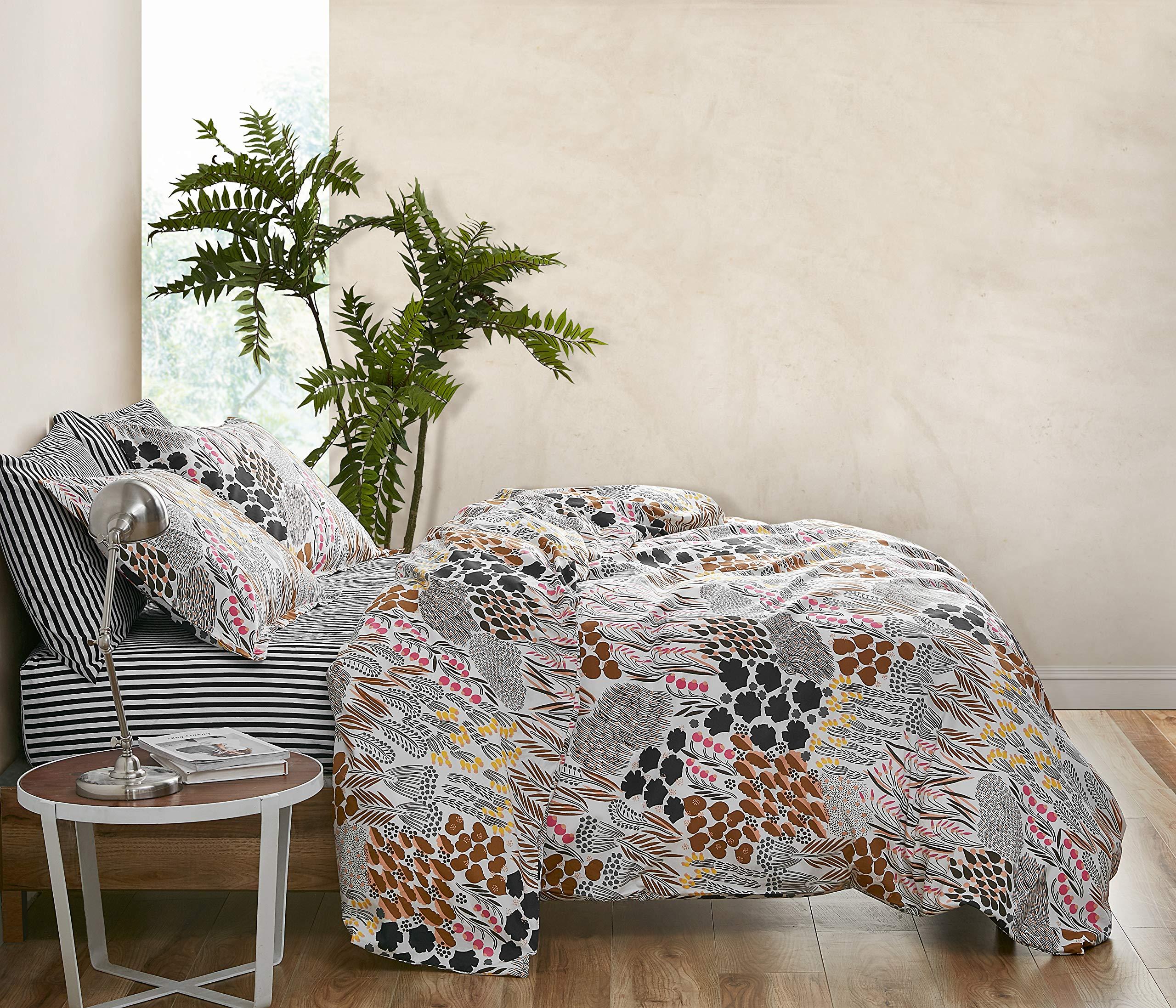 Marimekko MARIMEKKO - Queen Duvet Cover Set, Cotton Percale Bedding with Matching Shams, All Season Home Decor (Pieni Letto Multicolor, Queen)