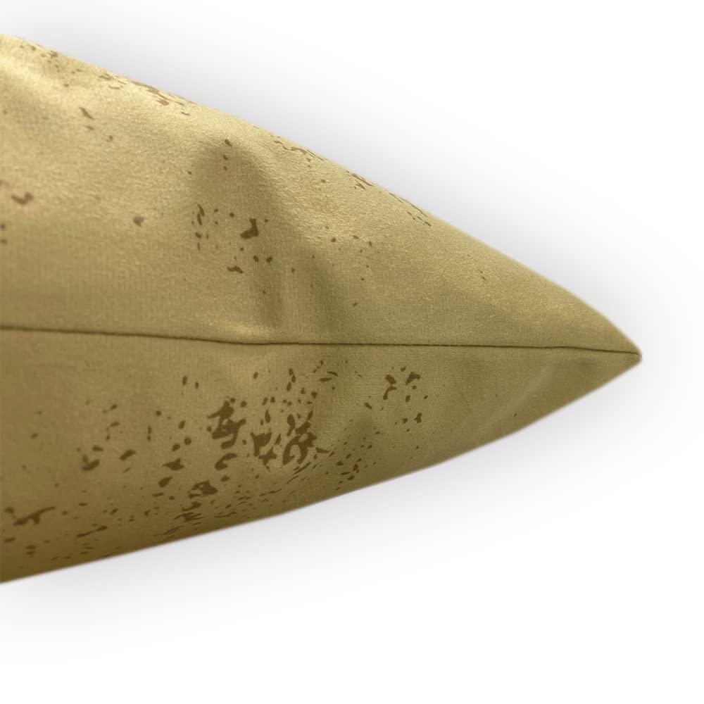 MALIHONG MALIHONG Customized Christmas Husky Dog Red Car Throw Pillow Cover Snow Merry Chrismas Bells Pillow Case Holiday Home Decor for Couch Bedroom Car 20x20 Inch