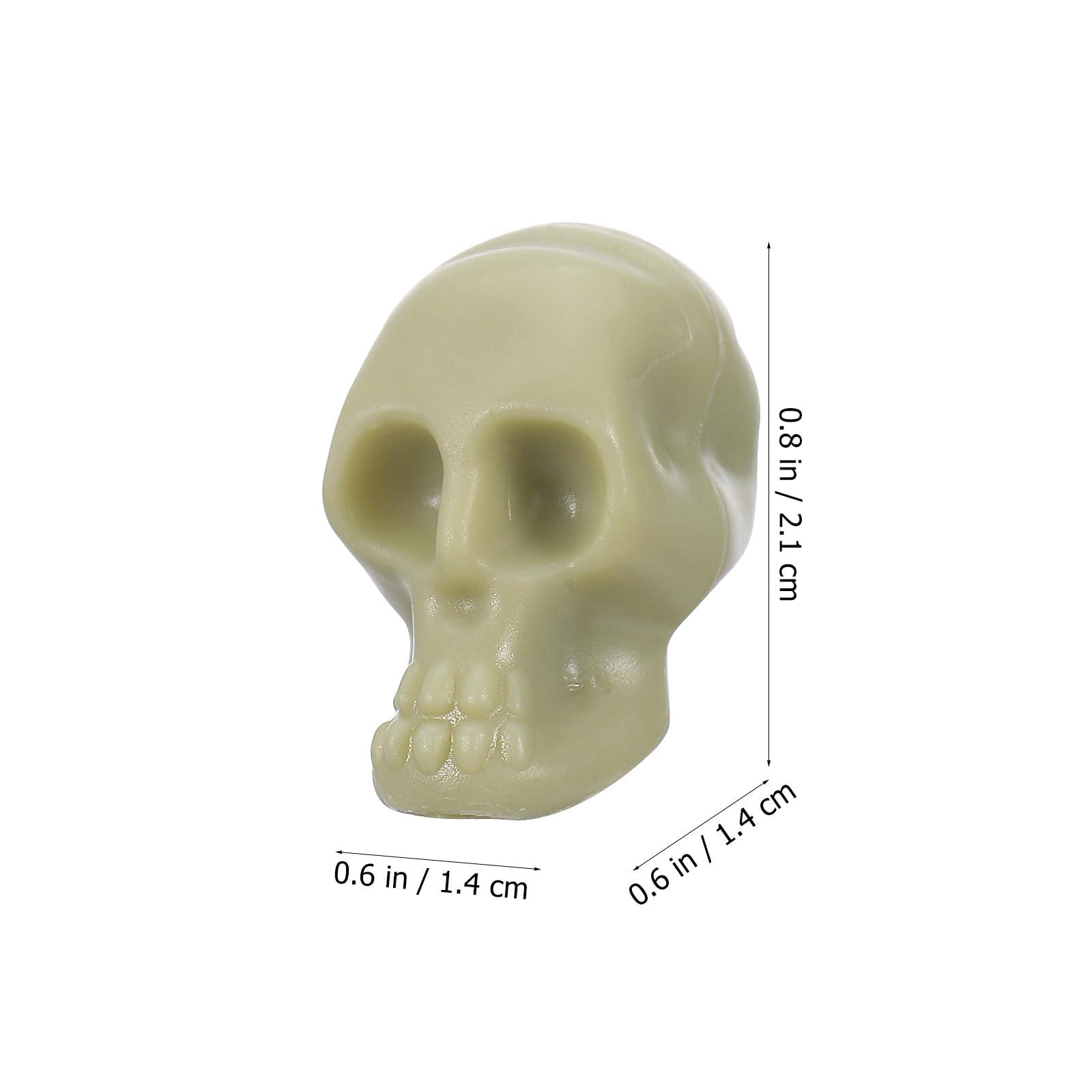 PRETYZOOM PRETYZOOM 100PCS Mini Plastic Skull Heads Miniature Skulls Tiny Ghost Skeleton Miniatures Skull Figurines Halloween Decorations Mini Skeletons Realistic Skeleton Skulls (0.8"x0.5")