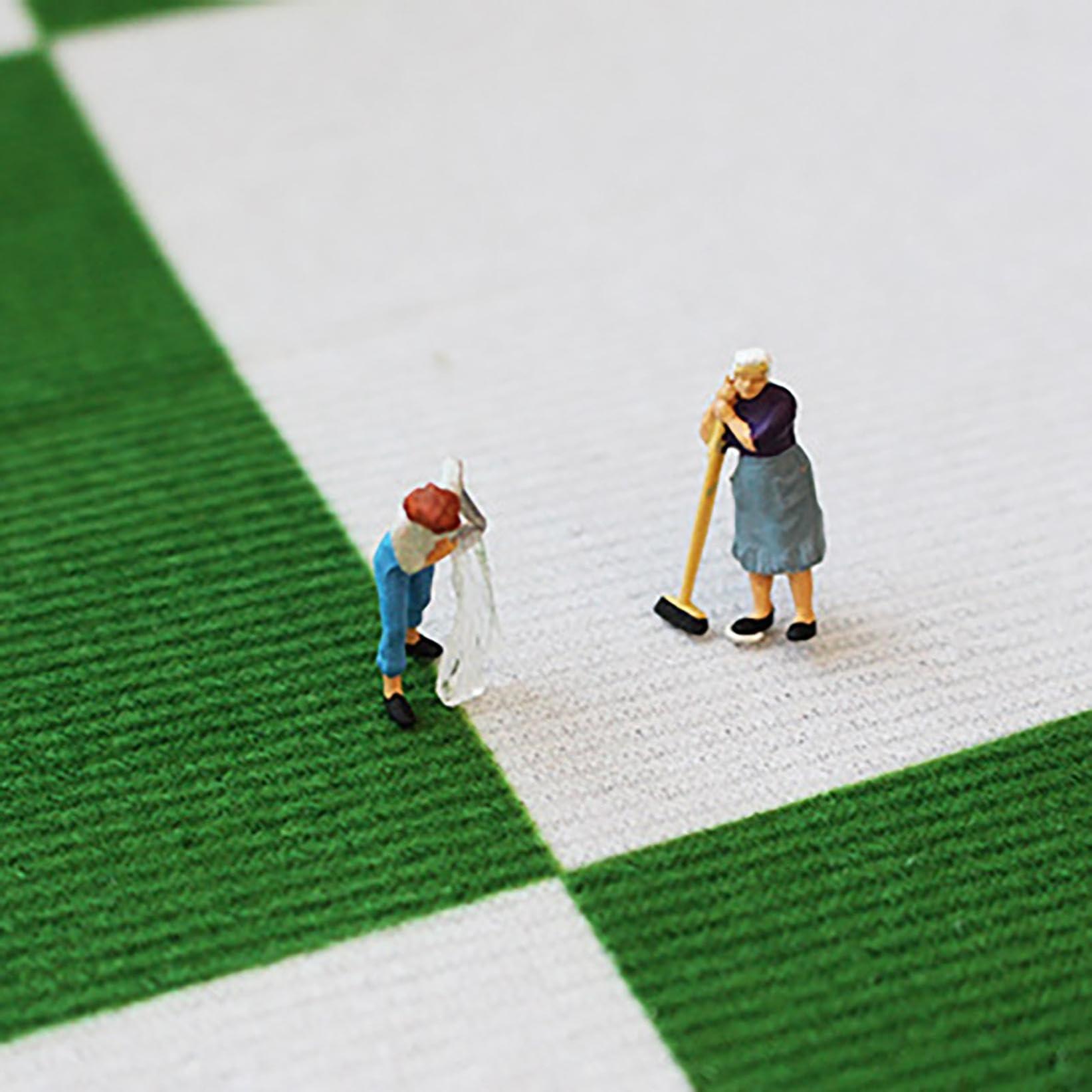 ZeawIEsvbyt Soccer Area Rug, Football Field Carpet Non-Slip Floor Mat Football Stadium Green Grass Painted Line Playmat Runner Rug for Living Room Bedroom (1PC Rug)