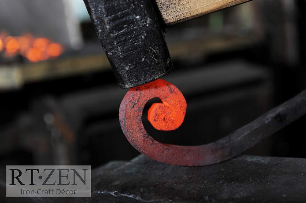 RTZEN RTZEN Matte Black Paper Towel Holder Countertop - Decorative Farmhouse Paper Towel Roll Holder - Rustic Metal Modern Stand for Kitchen or Bathroom (Heart Shaped)