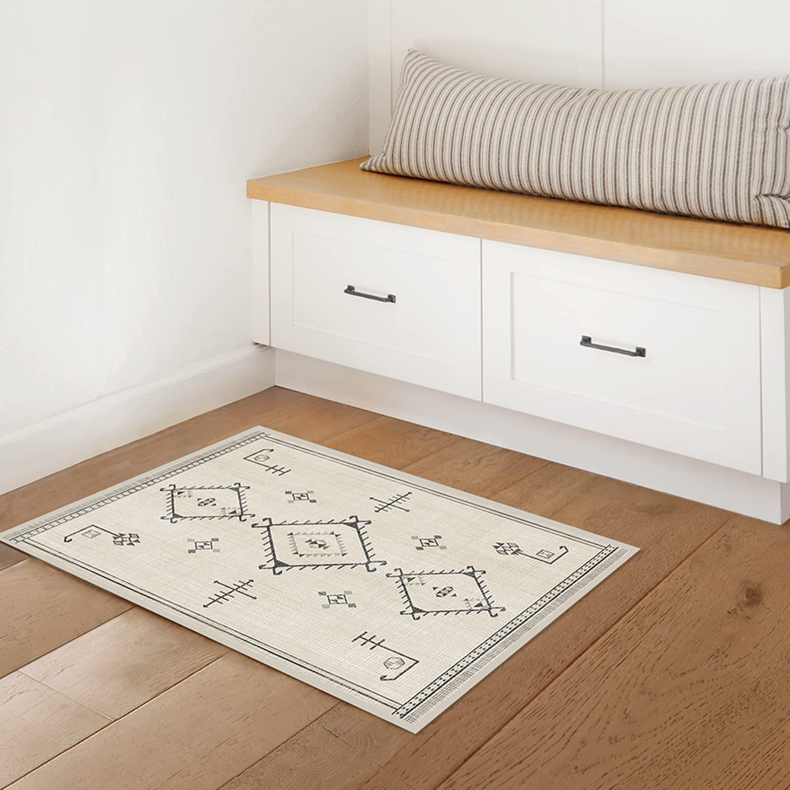 RUGGABLE Ruggable Washable 2x3 Area Rug, Damali Black & White, Premium Rugs for Living Room, Bedroom, Kitchen, Office, Classroom with Gripper Non Slip Pad