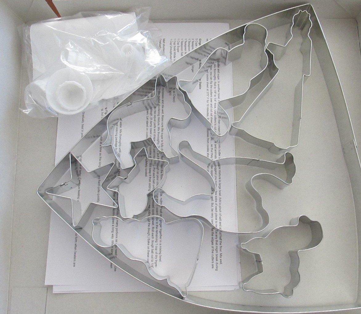 Fox Run Fox Run Nativity Scene Cookie Cutter Bake Set and Icing Kit for Christmas Gingerbread, 21-Piece, Metallic