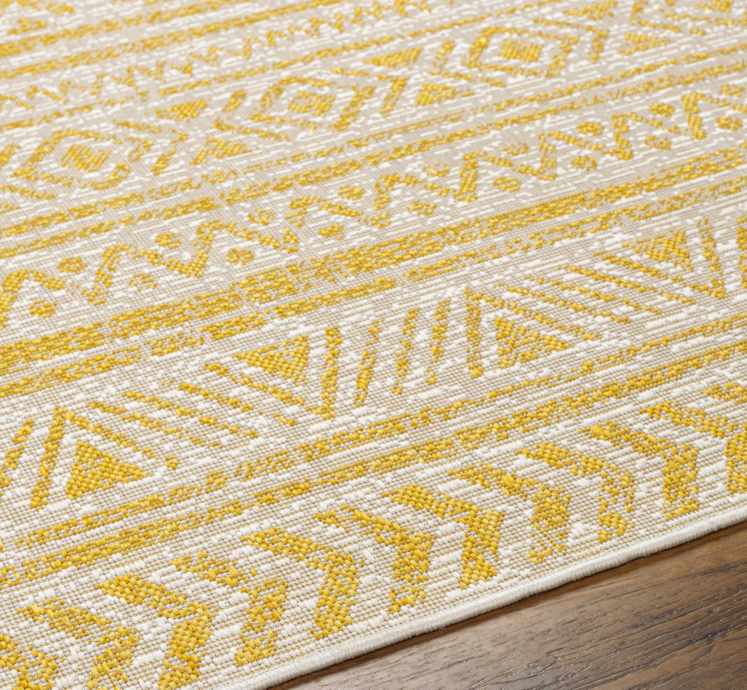 MARK & DAY Mark&Day Outdoor Rugs, 7x7 Goff Global Indoor/Outdoor Saffron Square Area Rug, Non Shedding Yellow Carpet for Patio, Porch, Deck, Bedroom, Living Room or Kitchen (6'7" Square)