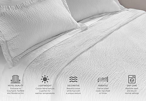 Courtyard by Marriott Courtyard by Marriott Textured Coverlet - Lightweight Coverlet with Wash-Activated Ripple Texture Exclusively for Courtyard - White - Queen, Perfect for Warmer Temperatures, Breathable