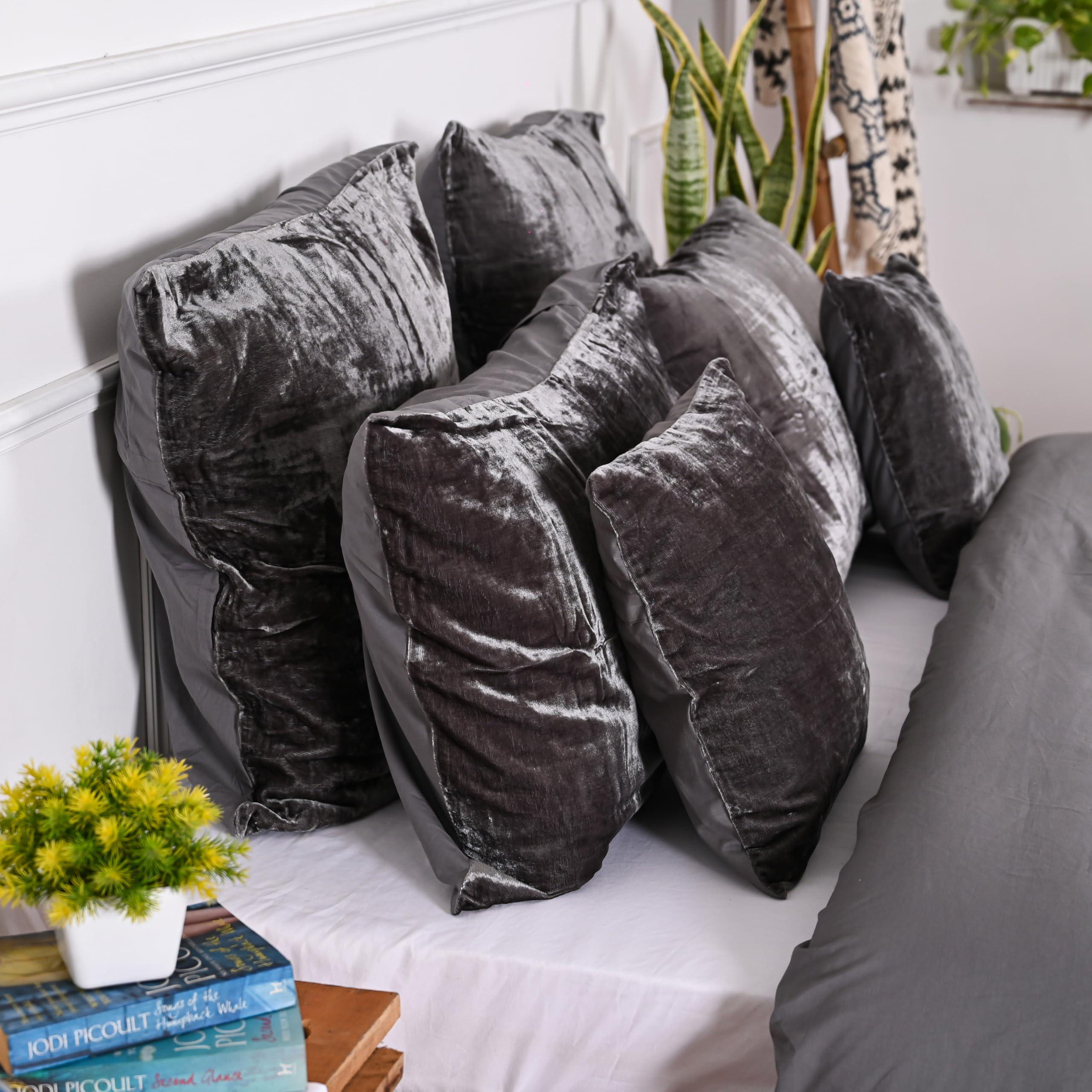 DecorAvenue DecorAvenue Ultra-Luxe Crushed Velvet Duvet Cover, Boho Bedding UO Comforter Bedding Donna Cover,3 Pc Duvet Set, Velvet Bedding Set (Grey,California King 98\" x 104\")