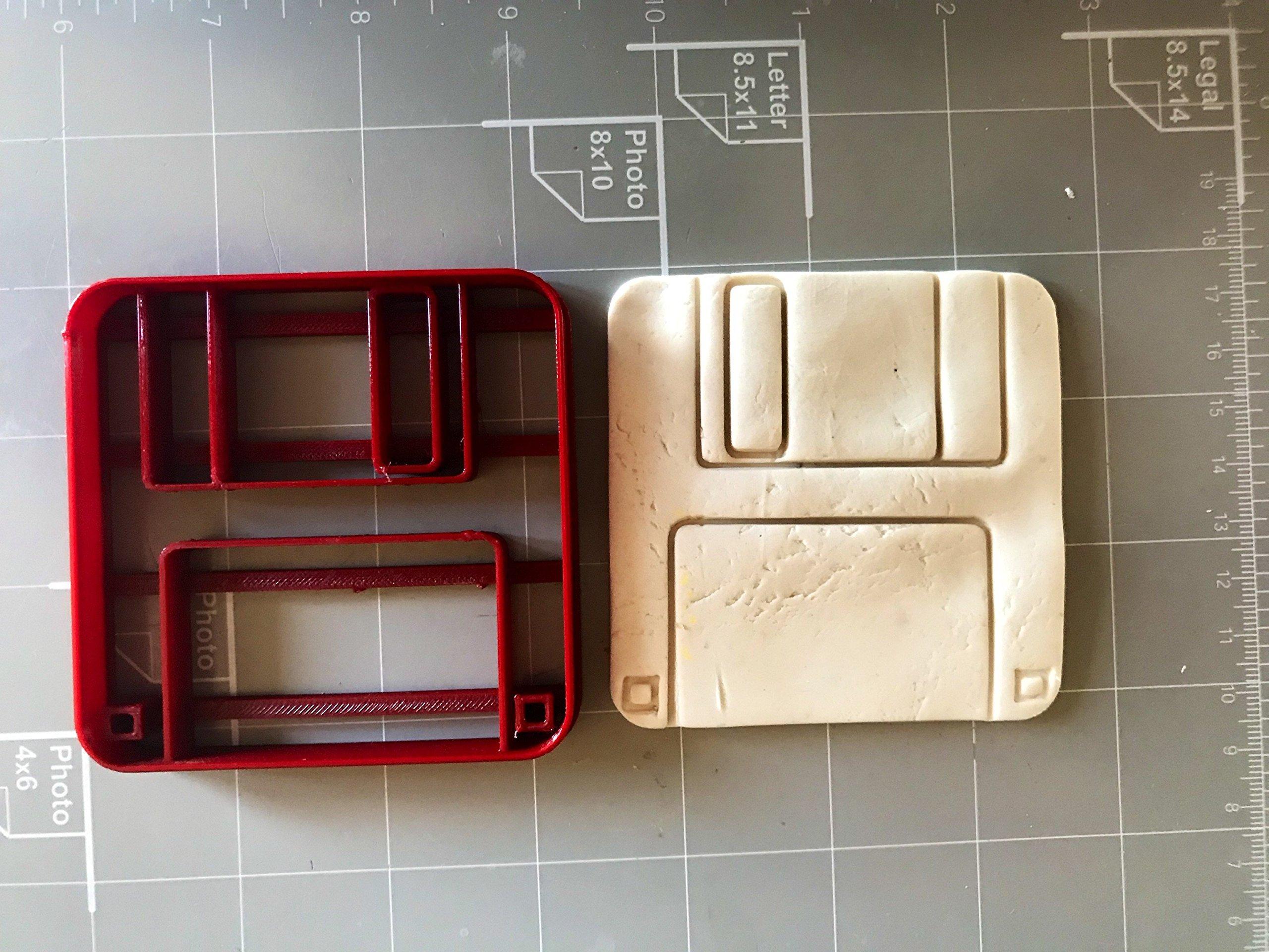 TEmkin TEmkin Premium Leather Pouf Unstuffed Moroccan Pouffe,Round Ottoman Resting Foot Stool,Bean Bag Chair,Modern Home Footrest Cover Storage Solution-C 48x48x28cm(19x19x11inch) (C 48x48x28cm(