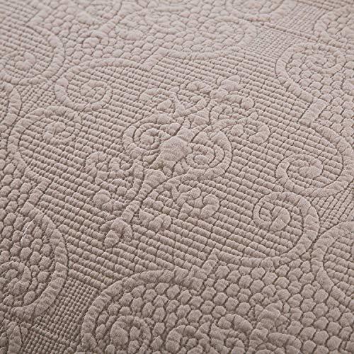 DaDa Bedding Collection DaDa Bedding Elegant Matelasse King Size Bedding Set - 108x100 Cotton Quilted Coverlet in Neutral Tan - Lightweight, Breathable and Textured for a Luxurious Night\'s Sleep