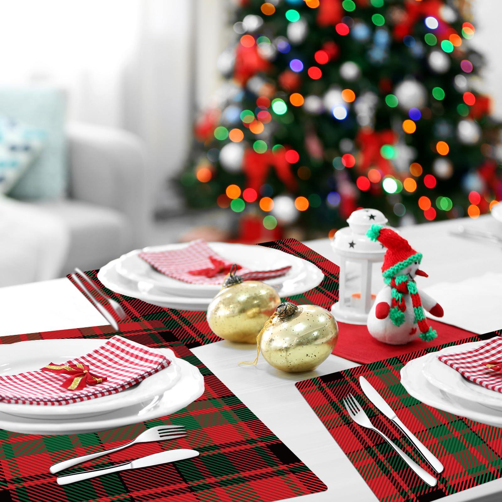 OBUSATT Christmas Placemats Set of 6 Red and Green Plaid Plastic Table Mats Recyclable Place Mats Washable Farmhouse Holiday Table Decoration for Indoor Outdoor Christmas Party Kitchen Dining Table