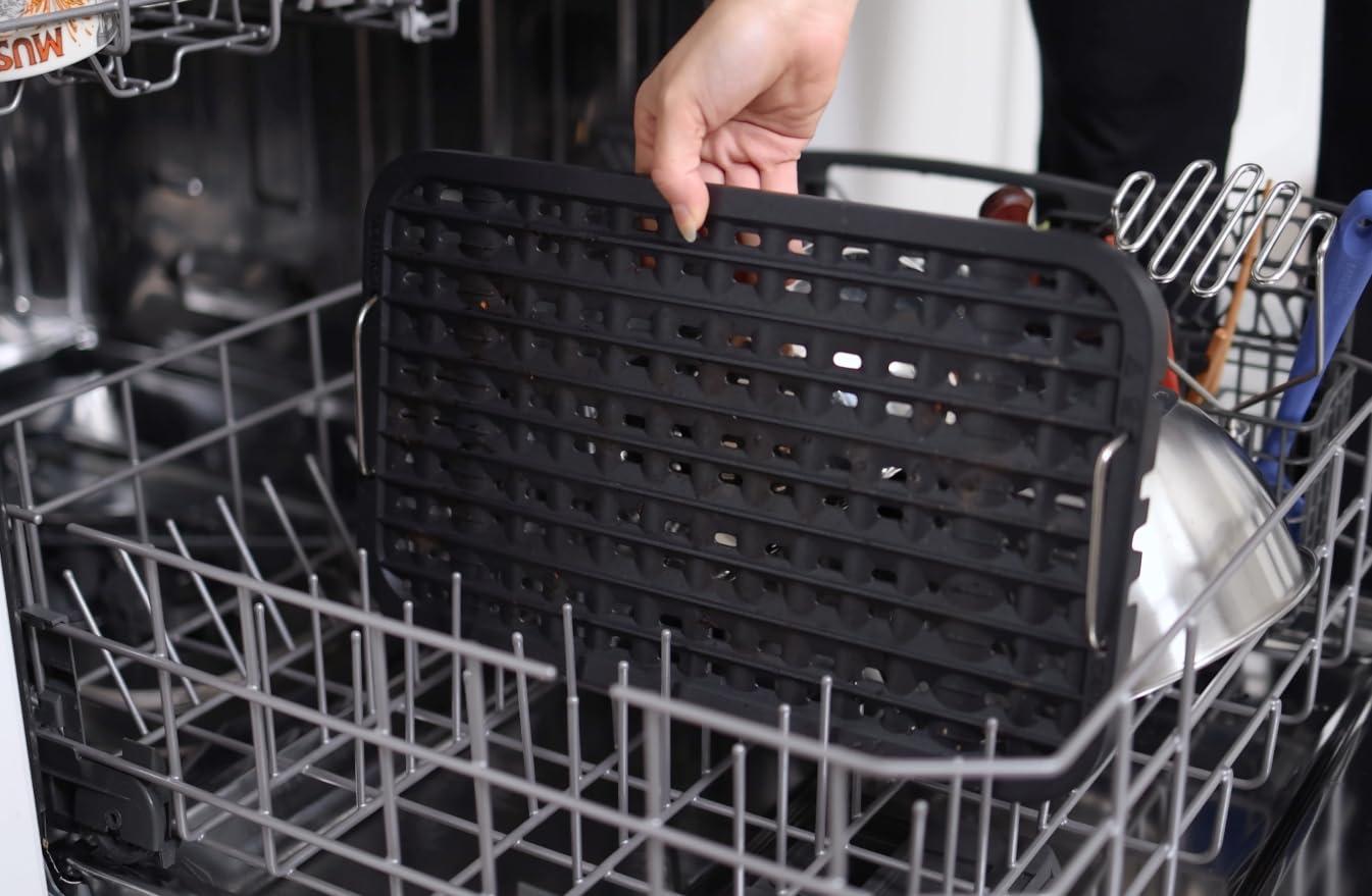 Techwood Indoor Smokeless Grill, Techwood 1500W Electric Indoor Grill with Tempered Glass Lid, Portable Non-stick BBQ Korean Grill, Turbo Smoke Extractor Technology, Drip Tray& Double Removable Plate, Black