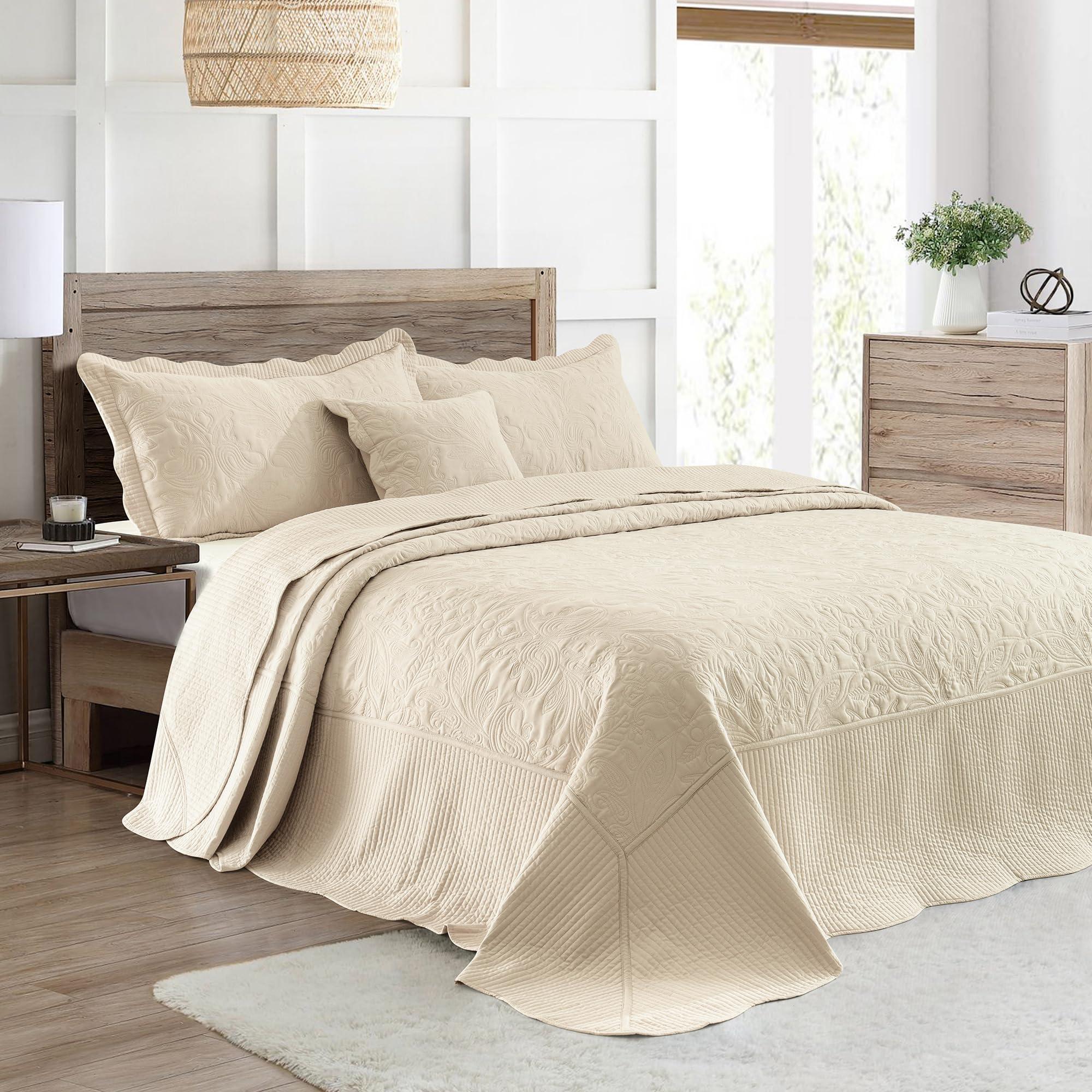 HoneiLife HoneiLife Oversized King Bedspreads - California king Quilt 120x120,4-Piece Cal King Quilt Sets,Rustic Bedding Sets King Size,Reversible Coverlets Lightweight Bed Cover for All Season Use-Beige