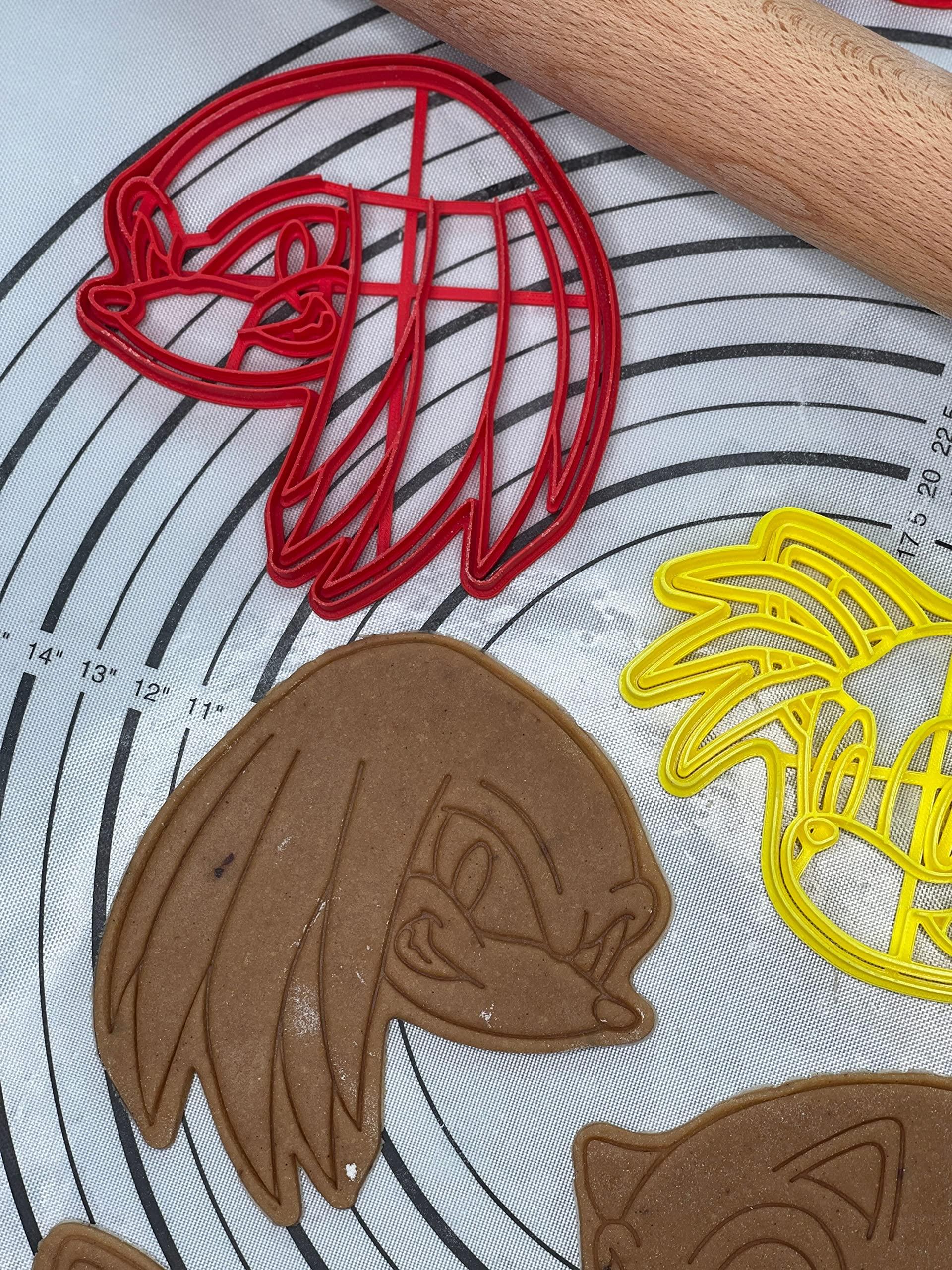 3D Kitchen Art Set of 3 Sonic Knuckles the Echidna Miles Tails Prower Head Cookie Cutters & Molds Produced by 3D Kitchen Art