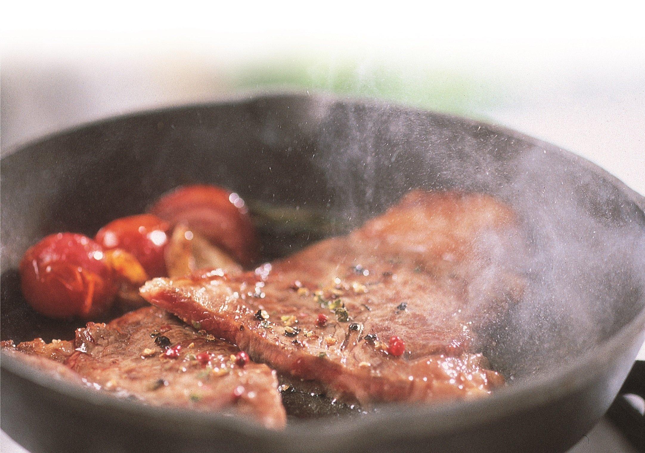 Lodge Lodge Heat Enhanced and Seasoned Cast Iron Skillet, 8-Inch