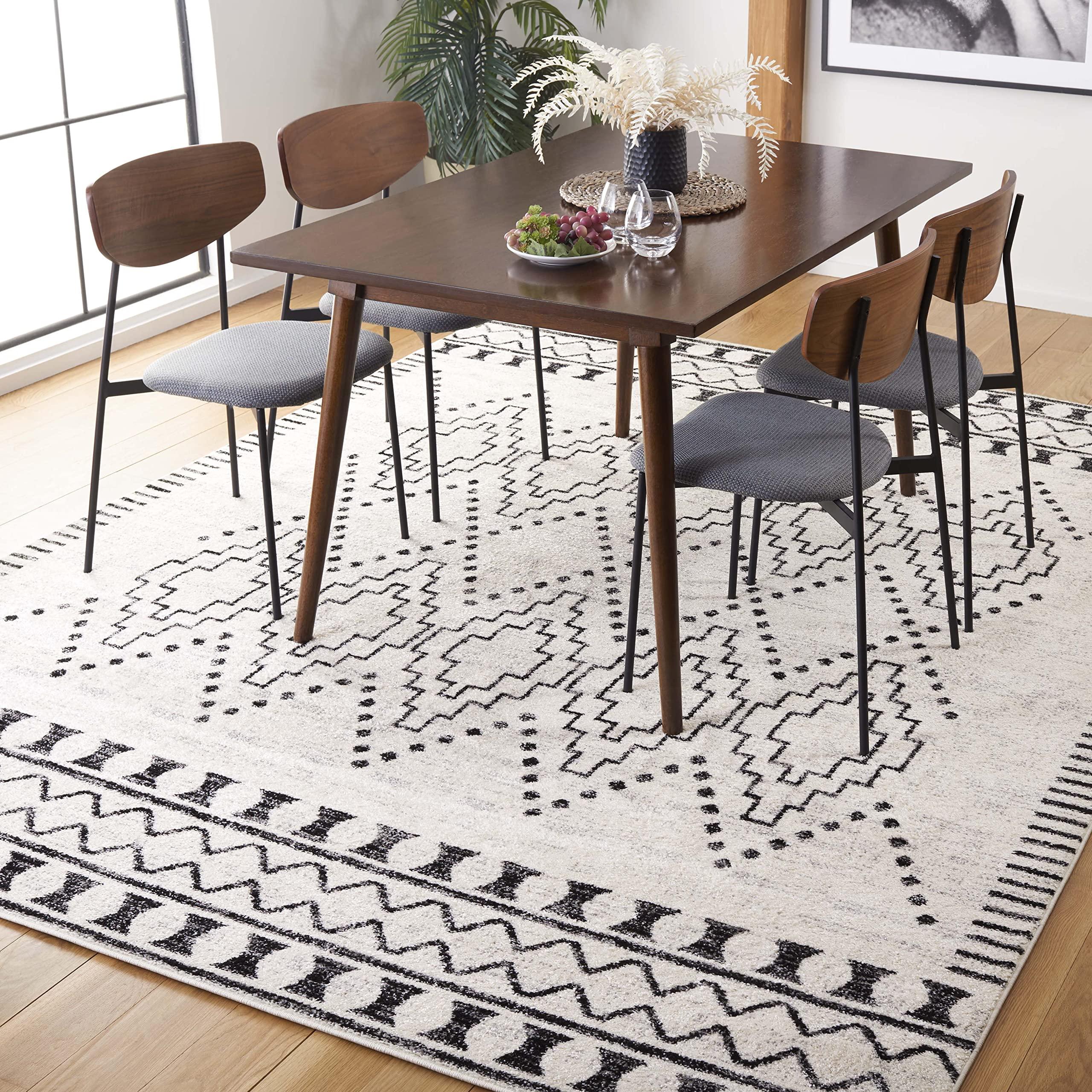 Safavieh SAFAVIEH Tulum Collection Area Rug - 8' x 10', Black & Ivory, Moroccan Boho Tribal Design, Non-Shedding & Easy Care, Ideal for High Traffic Areas in Living Room, Bedroom (TUL646Z)