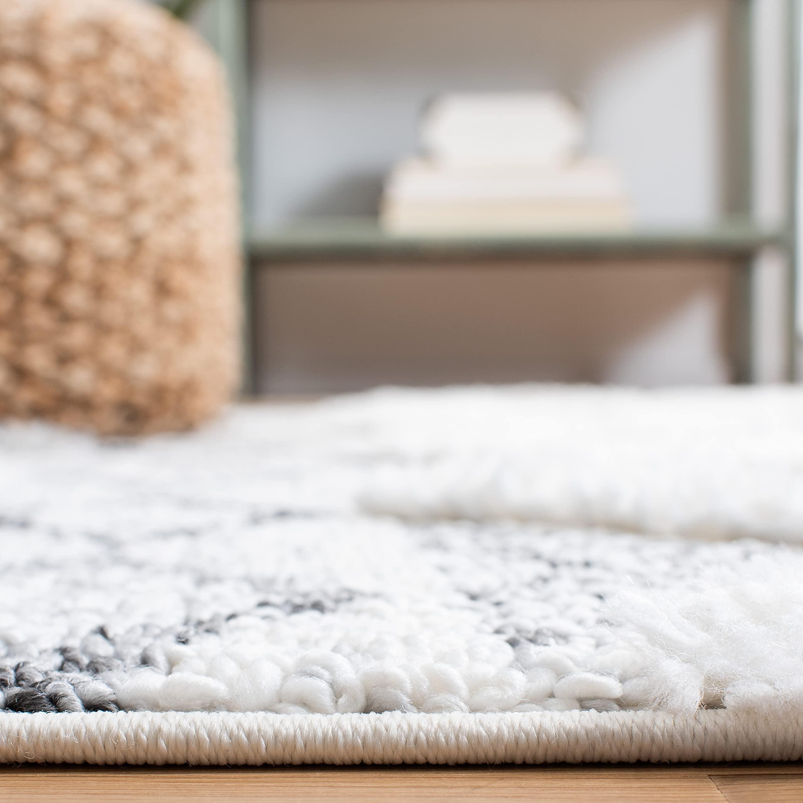 Safavieh SAFAVIEH Moroccan Tassel Shag Collection Area Rug - 6'7" Square, Ivory & Grey, 2-inch Thick Ideal for High Traffic Areas in Living Room, Bedroom (MTS618A)