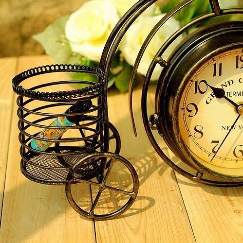 YingYing Desk and Table Decor Wrought Iron Bicycle Table Clock Rural Double-Sided Quiet Home Sitting Room Decorative Table Clocks