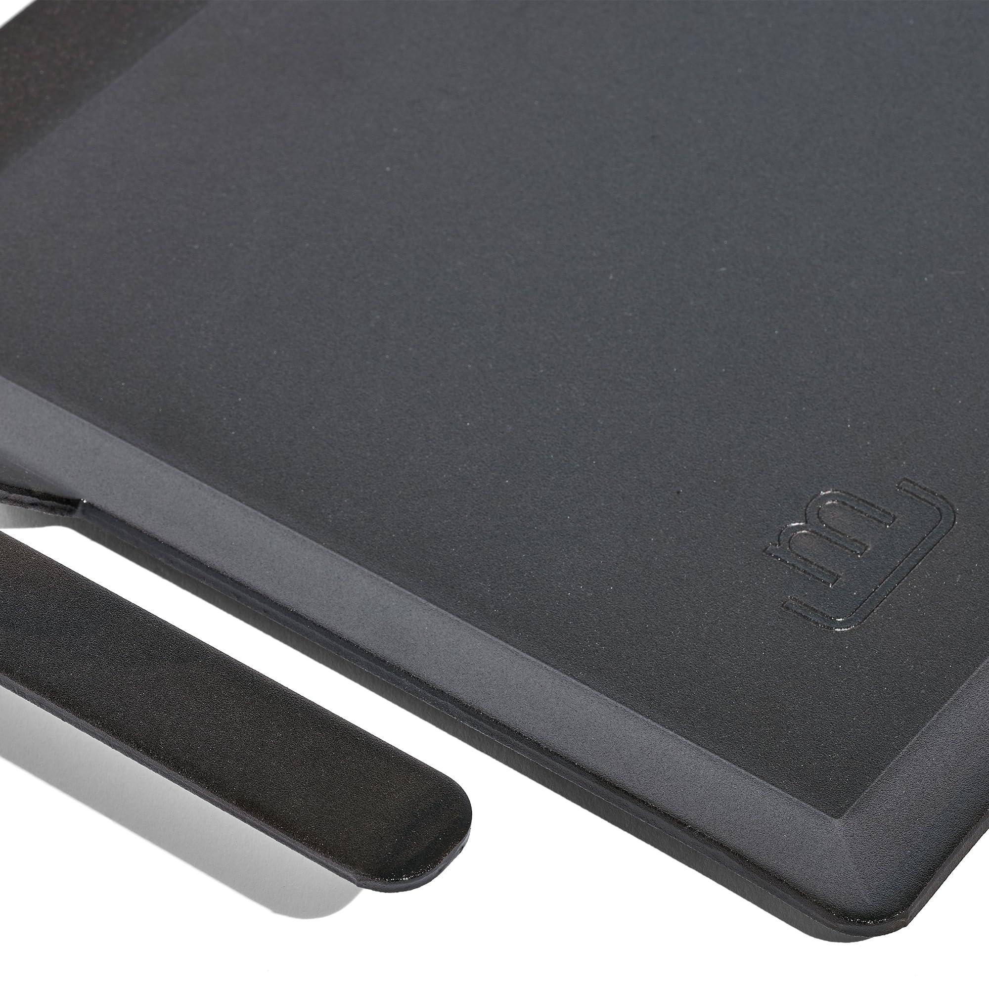 Made In Made In Cookware - Carbon Steel Griddle - (Like Cast Iron, but Better) - Professional Cookware - Crafted in Sweden - Induction Compatible