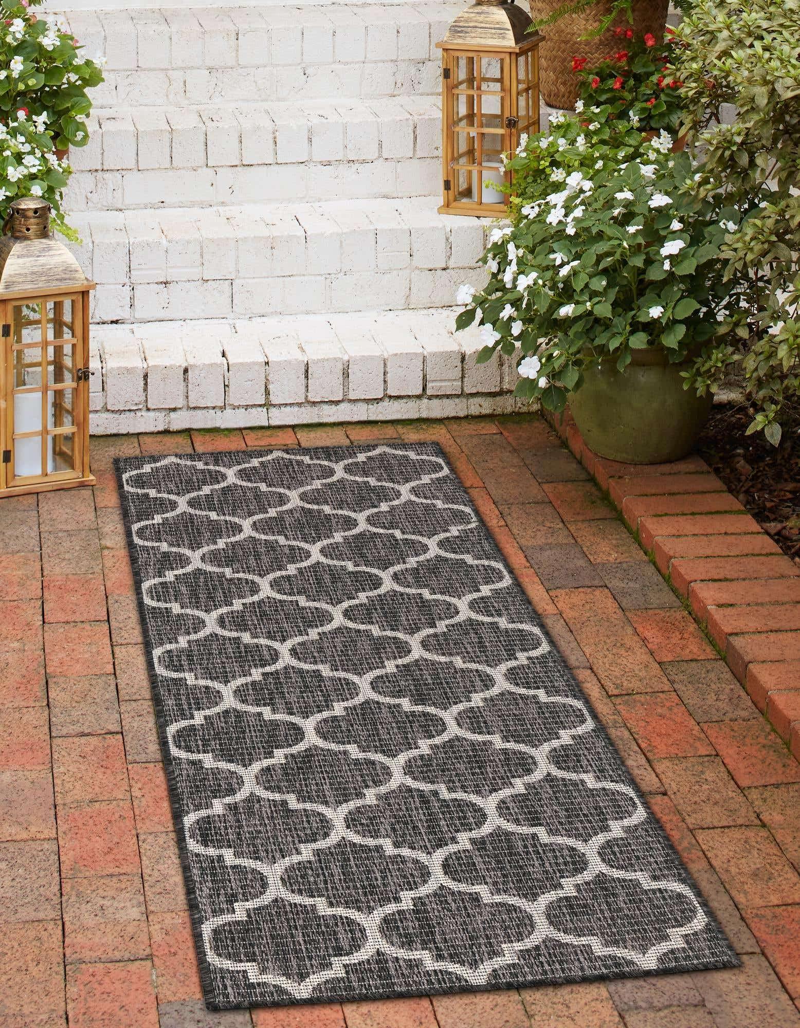 Unique Loom Unique Loom Outdoor Trellis Collection Area Rug - Trellis (Runner 2\' 0\" x 8\' 0\", Black/ Ivory)