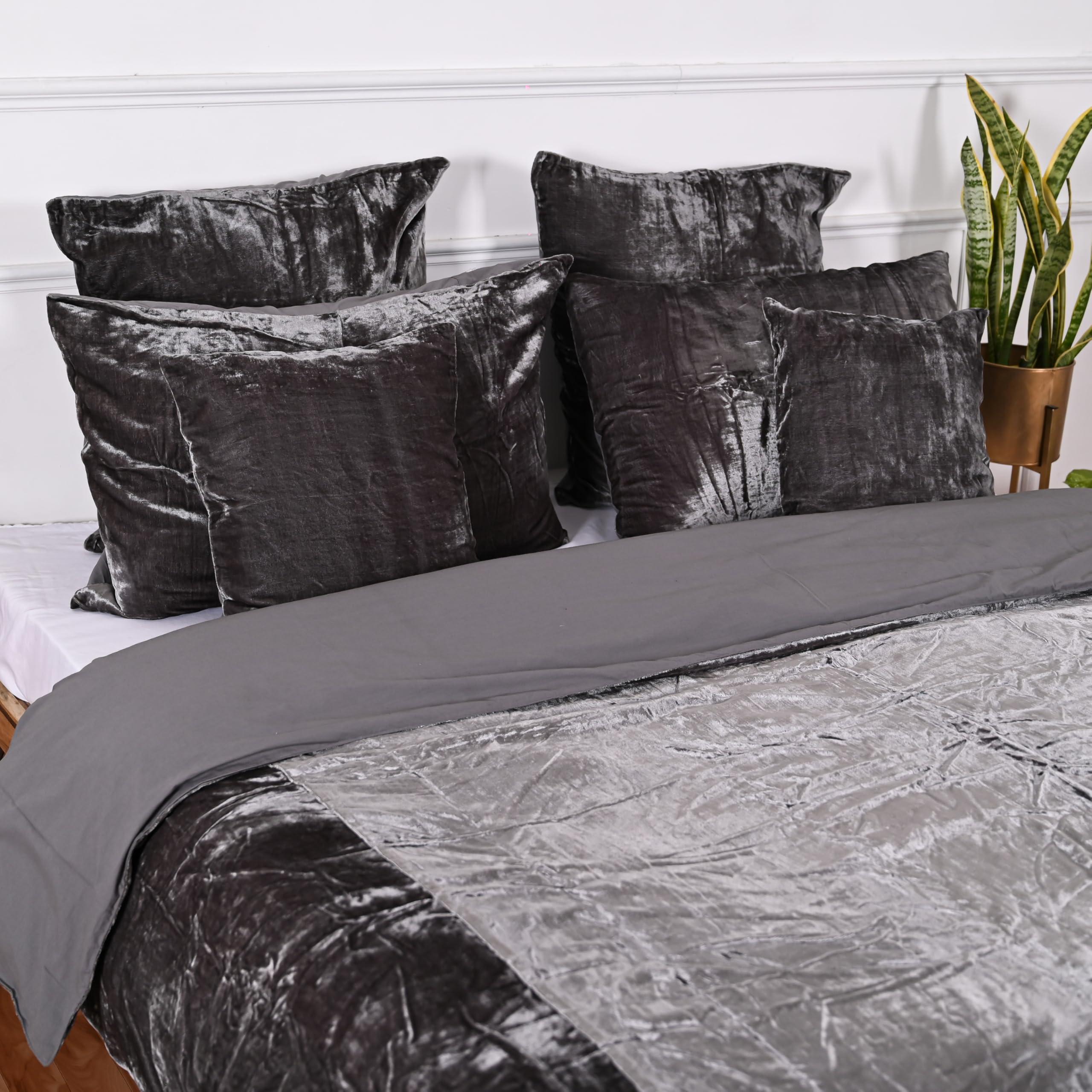 DecorAvenue DecorAvenue Ultra-Luxe Crushed Velvet Duvet Cover, Boho Bedding UO Comforter Bedding Donna Cover,3 Pc Duvet Set, Velvet Bedding Set (Grey,California King 98\" x 104\")