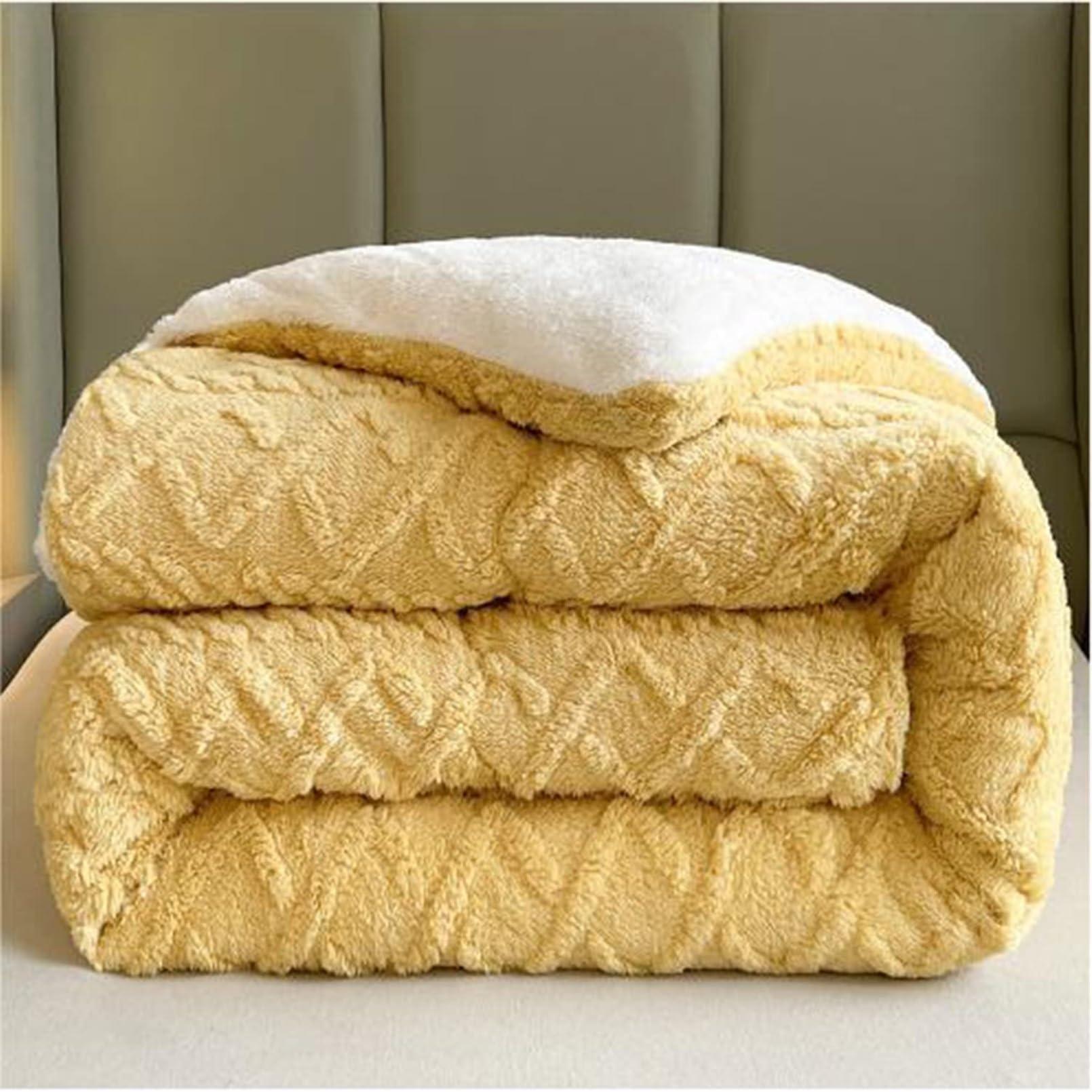 CSYBYW Thickened Super Soft Insulation Hibiscus Winter Quilt,Hibiscus Double Fabrics,Breathable Warmth Fluffy Plush Double Sided Velvet Blanket for Cold Weather(Yellow,150x200cm/59x79in(4kg))