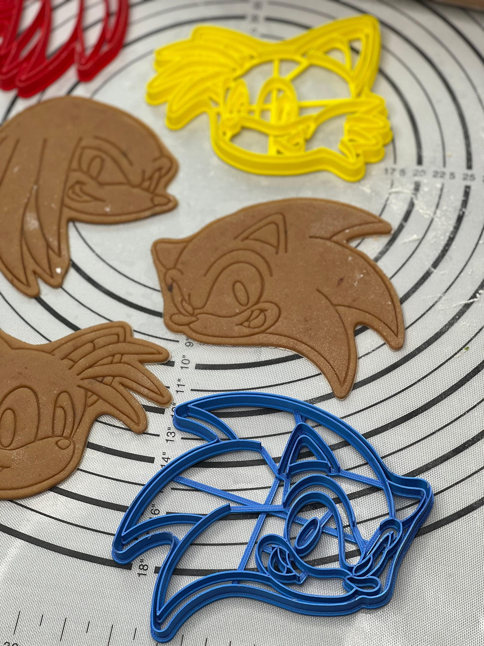 3D Kitchen Art Set of 3 Sonic Knuckles the Echidna Miles Tails Prower Head Cookie Cutters & Molds Produced by 3D Kitchen Art