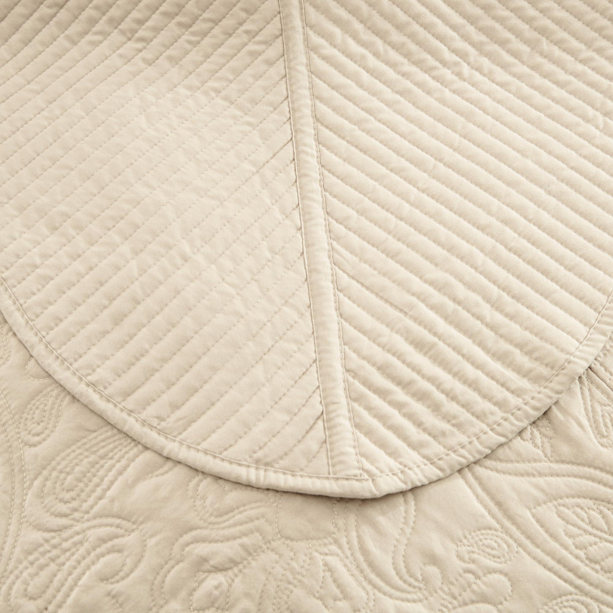 HoneiLife HoneiLife Oversized King Bedspreads - California king Quilt 120x120,4-Piece Cal King Quilt Sets,Rustic Bedding Sets King Size,Reversible Coverlets Lightweight Bed Cover for All Season Use-Beige