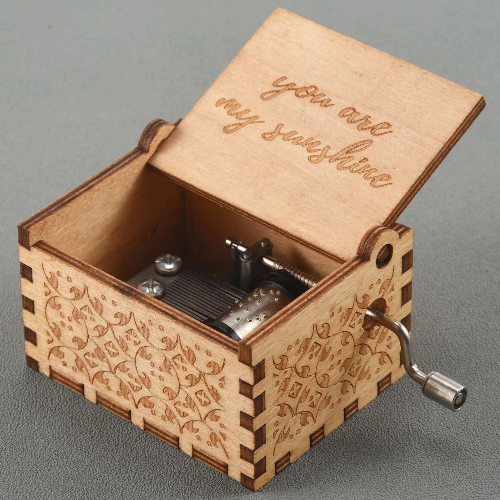 UYUME UYUME Music Box, Wood Music Boxes, Vintage Wooden Sunshine Musical Box Gifts for Birthday/Christmas/Valentine\'s Day