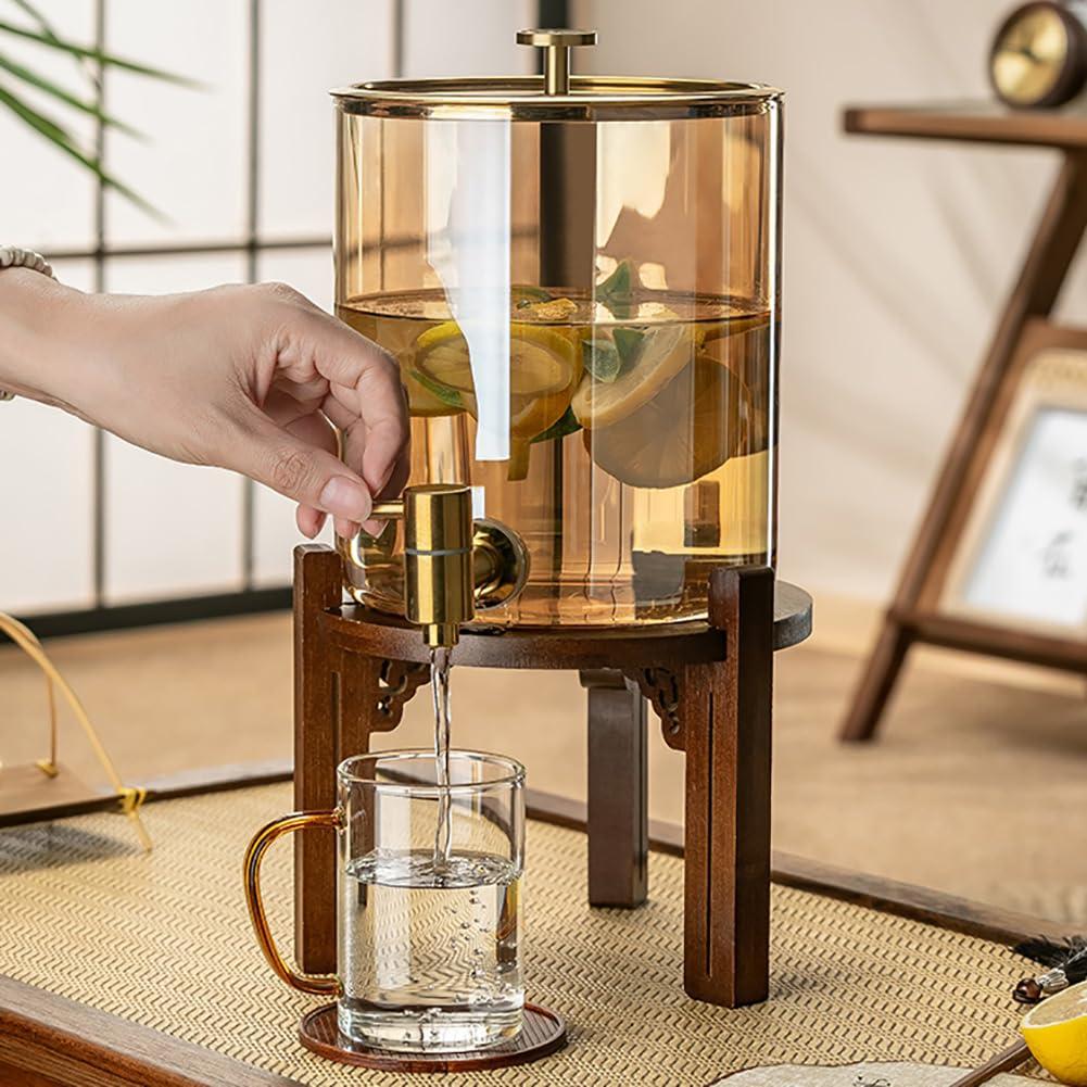 CAKERS CAKERS Large Capacity Beverage Dispenser|Water Dispenser With Leak-Free Spigot|Wide Mouth Easy Filling Juice Dispenser|Glass Drinks Dispenser For Juice,Beer,Punch,Iced Tea,Amber Color 3.5L,Wood Base