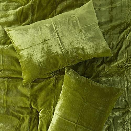 DecorAvenue DecorAvenue Ultra-Luxe Crushed Velvet Duvet Cover, Boho Bedding UO Comforter Bedding Donna Cover,3 Pc Duvet Set, Velvet Bedding Set (Olive Green, UK Super King 88\" x 104\")