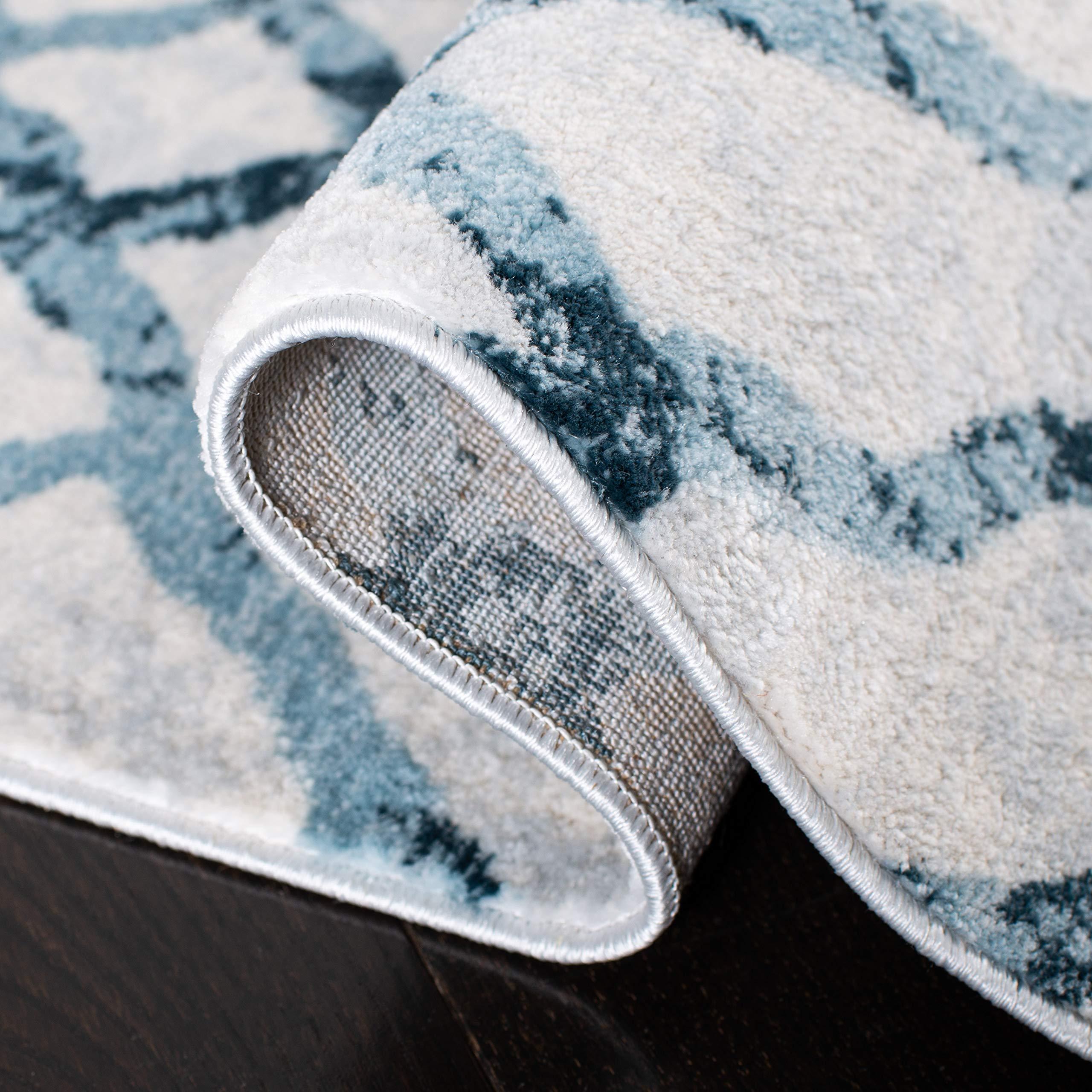 Safavieh SAFAVIEH Isabella Collection Area Rug - 8' x 10', Ivory & Turquoise, Trellis Design, Non-Shedding & Easy Care, Ideal for High Traffic Areas in Living Room, Bedroom (ISA957A)