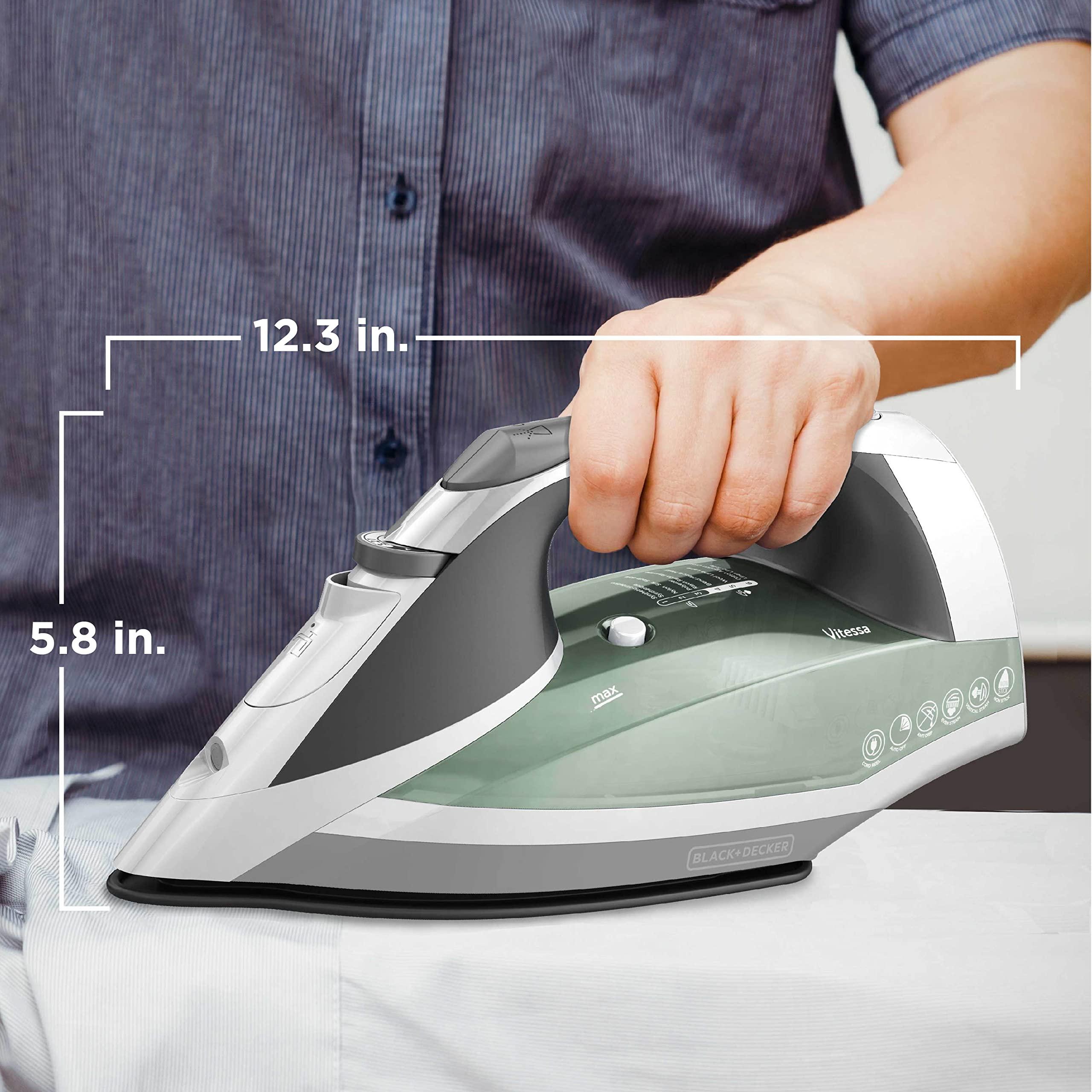 BLACK+DECKER BLACK+DECKER Vitessa Advanced Steam Iron, ICR2020, Even Steam Nonstick Soleplate, Auto Shutoff, Tangle-Free Retractabel Cord, Green