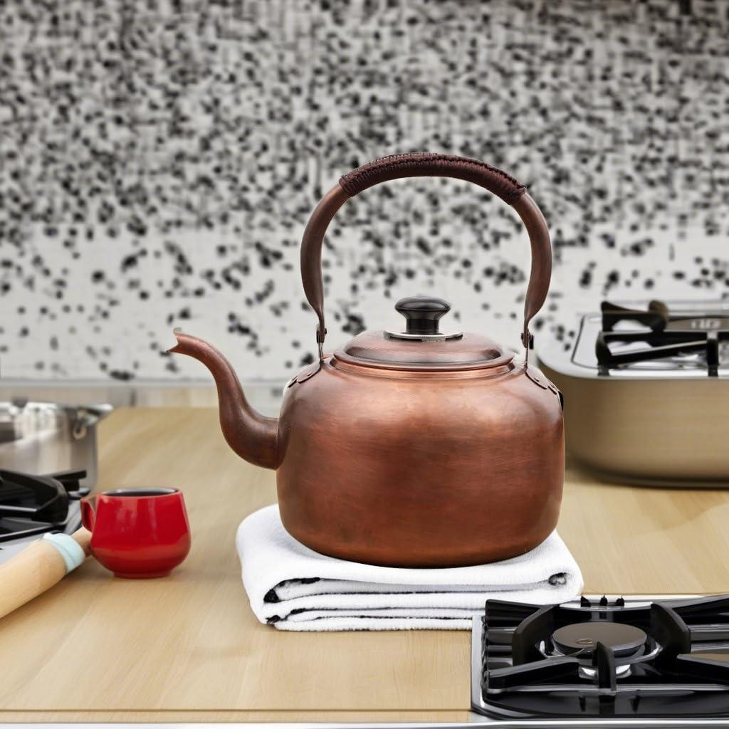 QQXX QQXX Whistling Kettle Teapot,Premium Copper Tea Kettle for Stove Top,Rustic Tea Pot with Ergonomic Handle,Work for All Stovetops(3.2 QT, Brown)