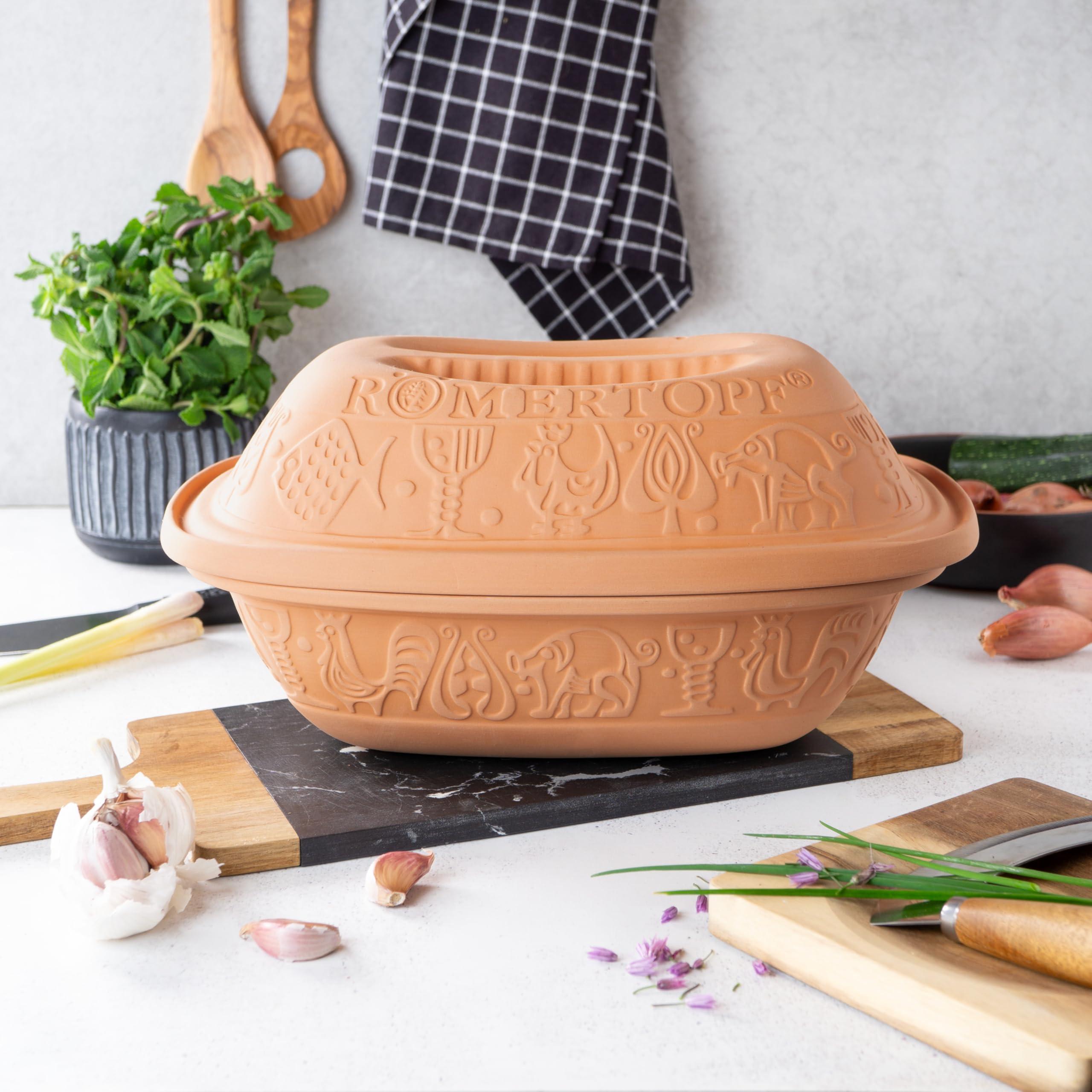 Römertopf Rmertopf 11105 Clay Roaster | Non-Stick Dutch Oven | Healthy Clay Pot Cooking | Clay Baker | Versatile Cooking Vessel - 3.2 Quarts (3 Liters) for up to 4 people