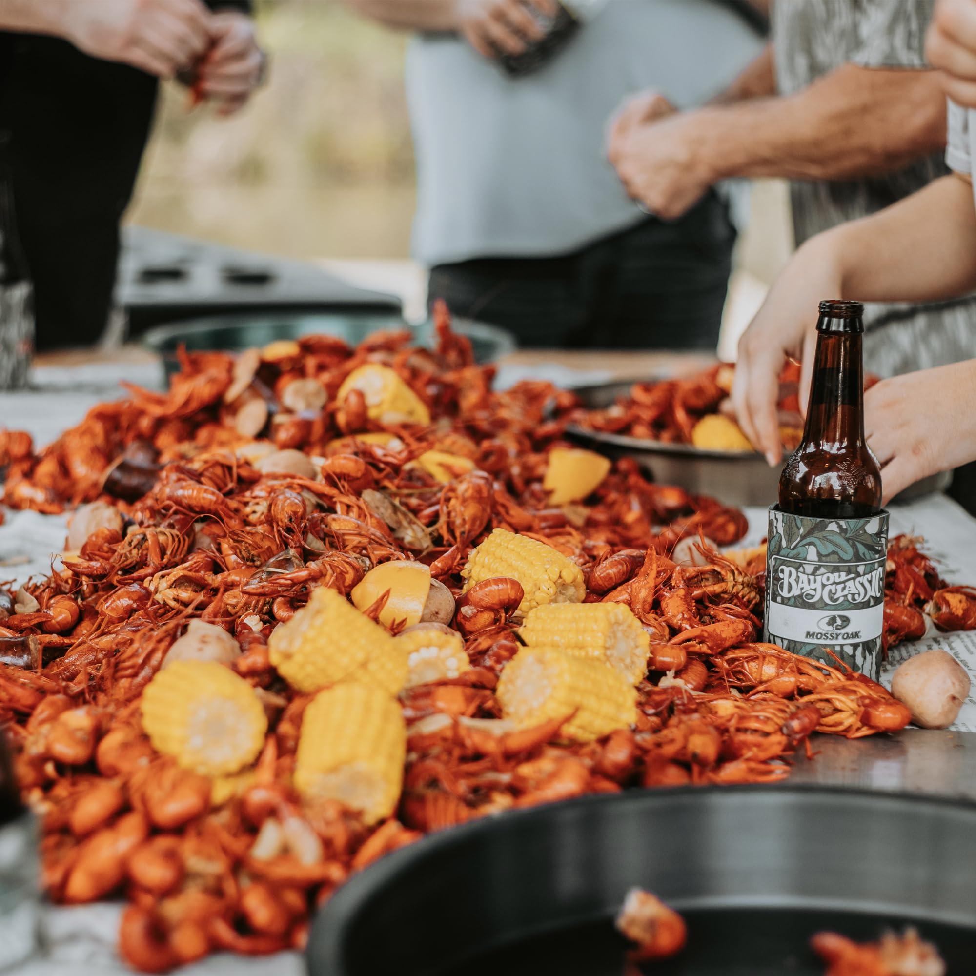 Bayou Classic Bayou Classic 1136 36-qt Stainless Stockpot w/Vented Lid and Stainless Perforated Basket Features Stainless Welded Handles Perfect For Steaming Boiling or Frying