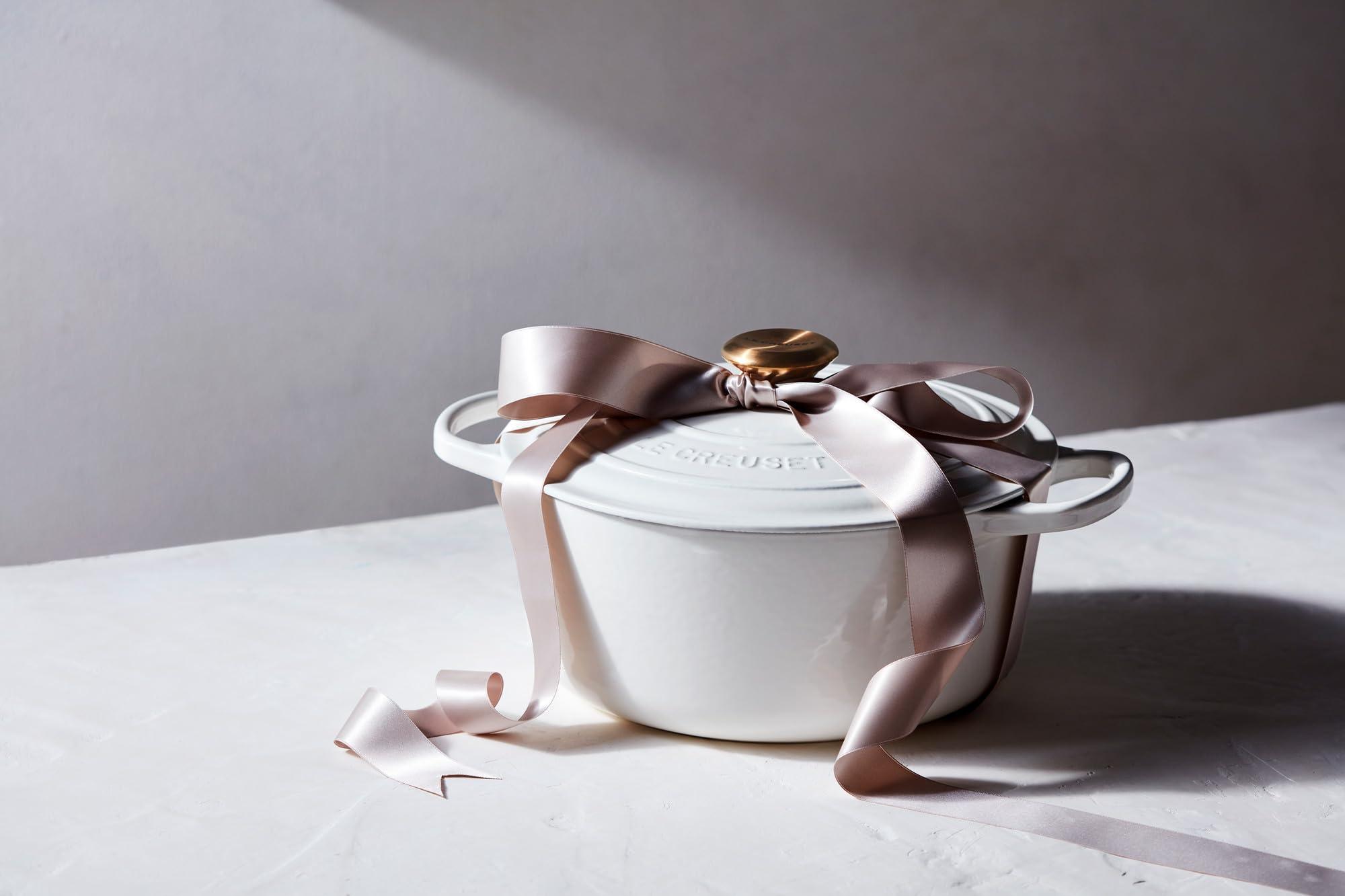 Le Creuset Le Creuset Enameled Cast Iron Signature Round Dutch Oven, 9 qt., White