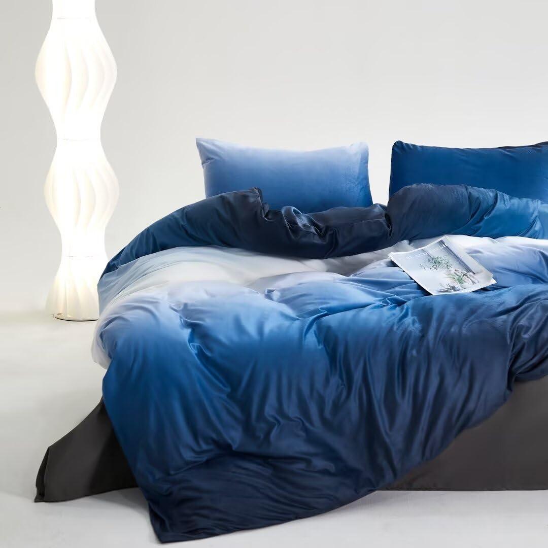 CLOTHKNOW CLOTHKNOW Blue White Velvet Duvet Cover Set Queen 3Pcs Dark Blue Fluffy Bedding Sets Blue White Bedding Duvet Cover Sets Soft Flannel Bedding Queen Size Sets Blue Bedding Sets