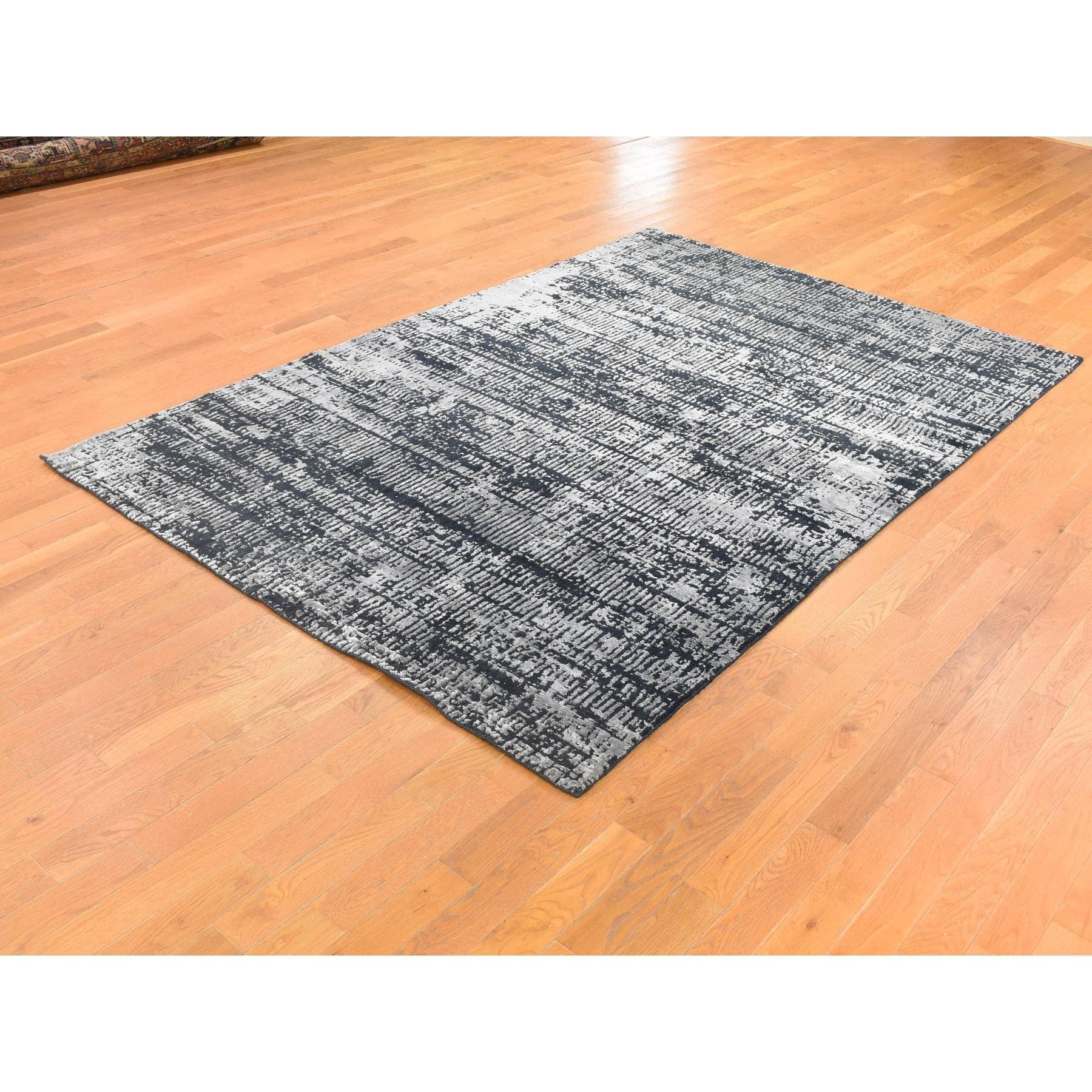 Shahbanu Rugs Shahbanu Rugs Black and Silver Modern Wool and Plant Based Silk Hand Loomed Oriental Rug (5'10"x9')