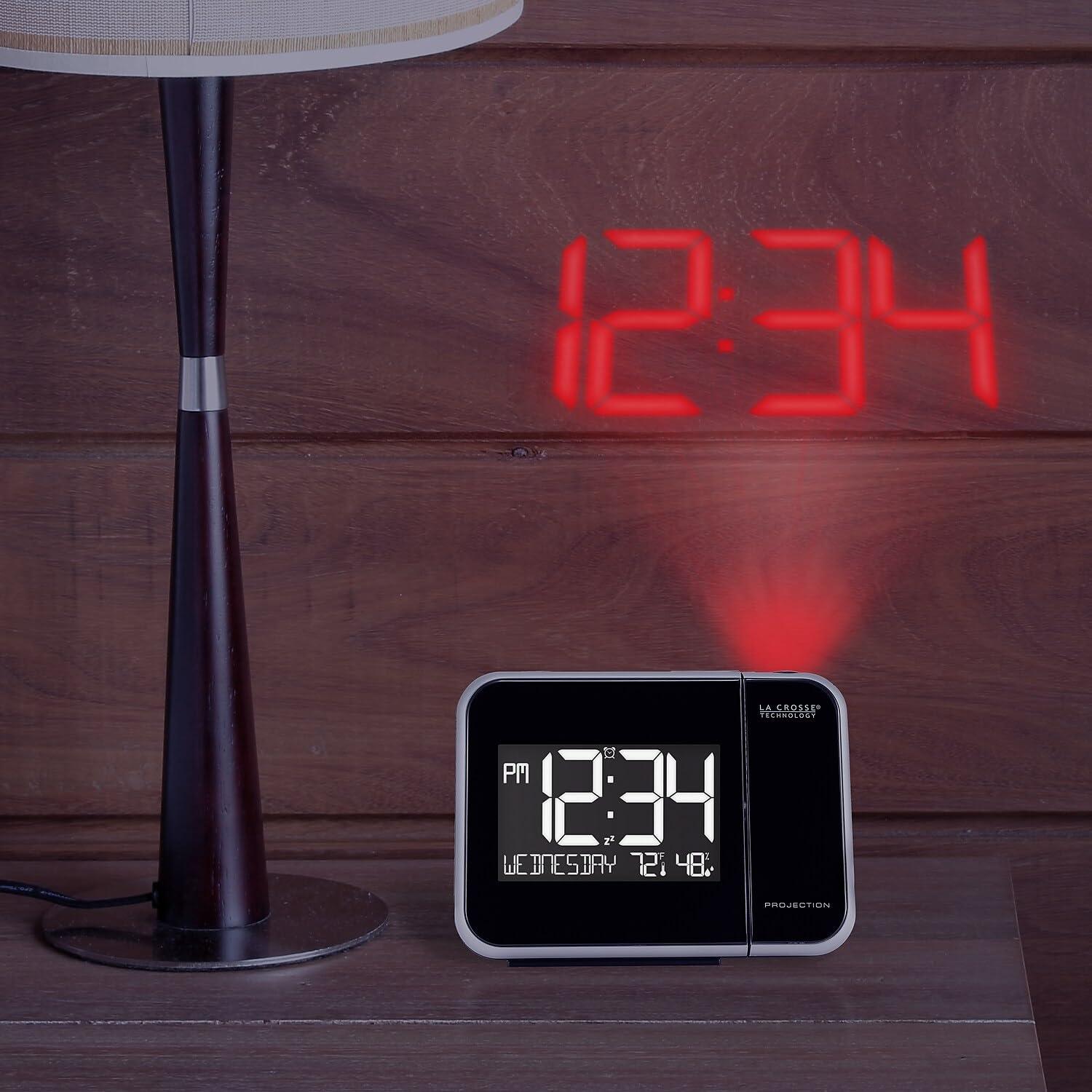 La Crosse Technology La Crosse Technology Projection Alarm Clock with Indoor Temperature and Humidity (616-1412)