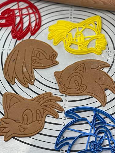 3D Kitchen Art Set of 3 Sonic Knuckles the Echidna Miles Tails Prower Head Cookie Cutters & Molds Produced by 3D Kitchen Art