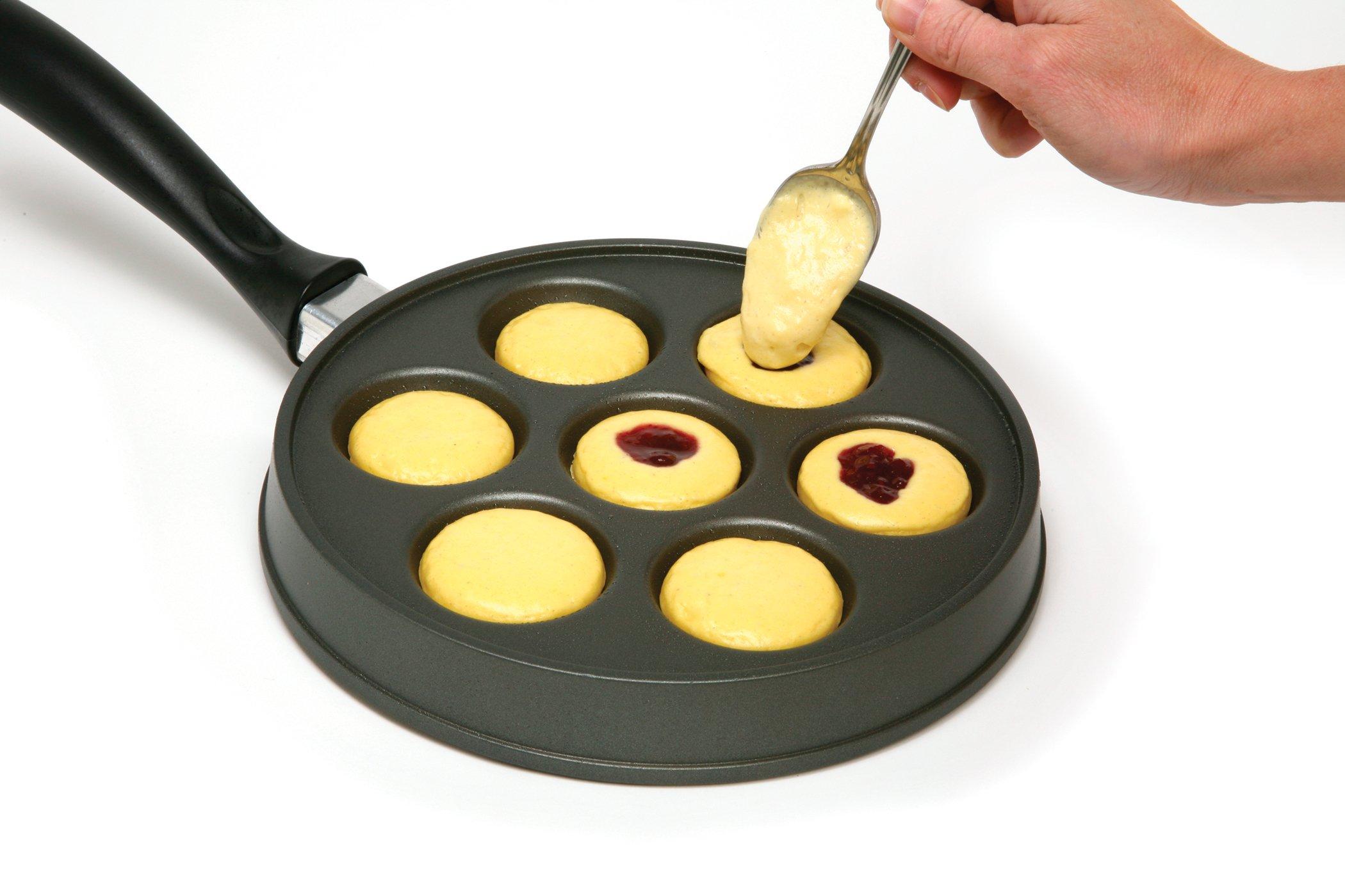 Norpro Norpro Nonstick Stuffed Pancake Pan, Munk/Aebleskiver/Ebelskiver 16.5 x 9 x 1.25 Black