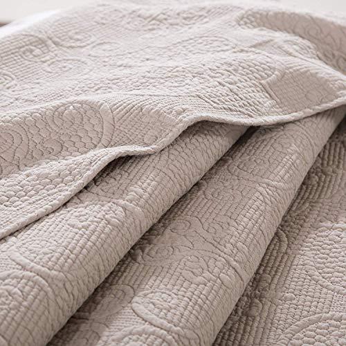 DaDa Bedding Collection DaDa Bedding Elegant Matelasse King Size Bedding Set - 108x100 Cotton Quilted Coverlet in Neutral Tan - Lightweight, Breathable and Textured for a Luxurious Night\'s Sleep