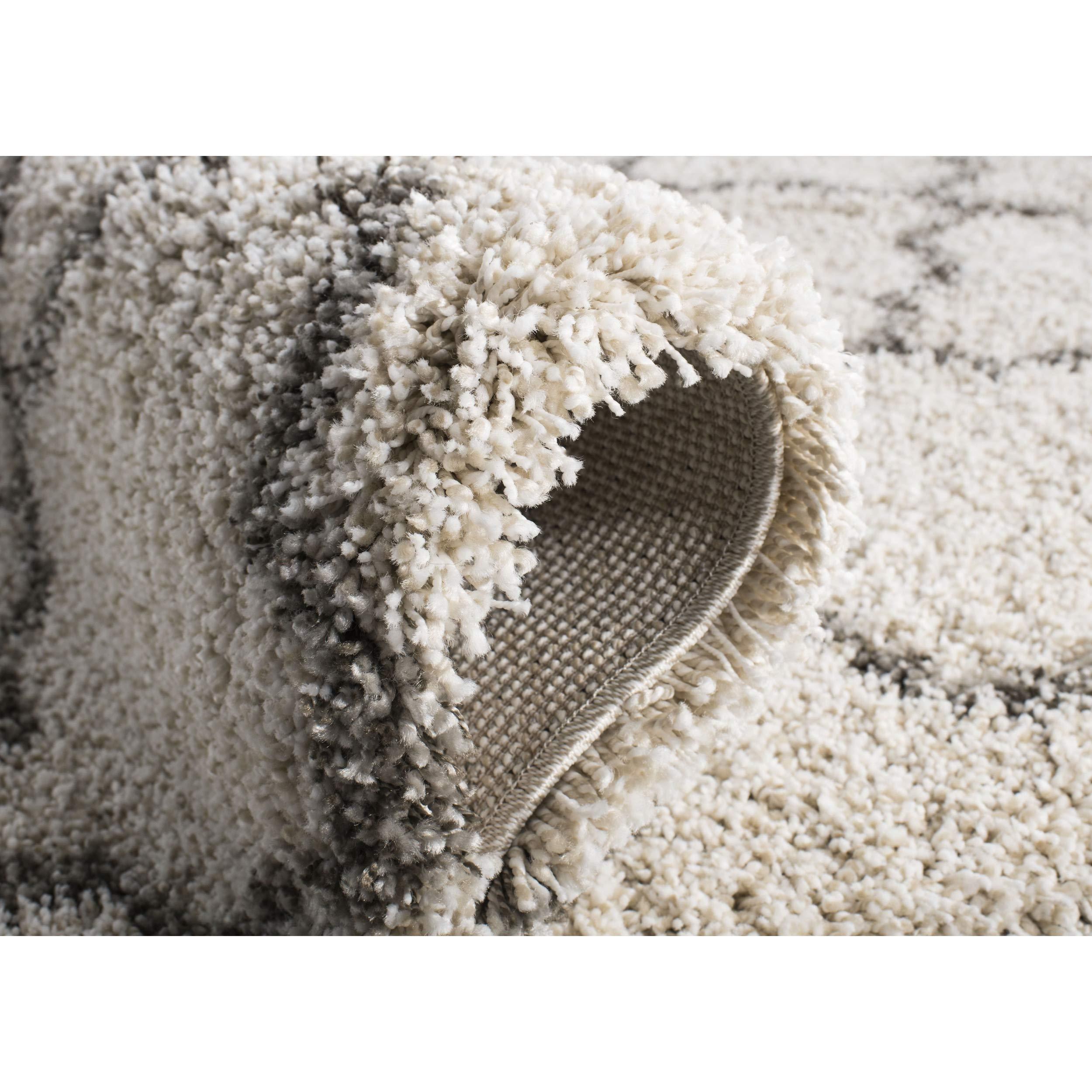 Safavieh SAFAVIEH Hudson Shag Collection Accent Rug - 3\' x 5\', Grey & Ivory, Trellis Design, Non-Shedding & Easy Care, 2-inch Thick Ideal for High Traffic Areas in Entryway, Living Room, Bedroom (SGH282B)