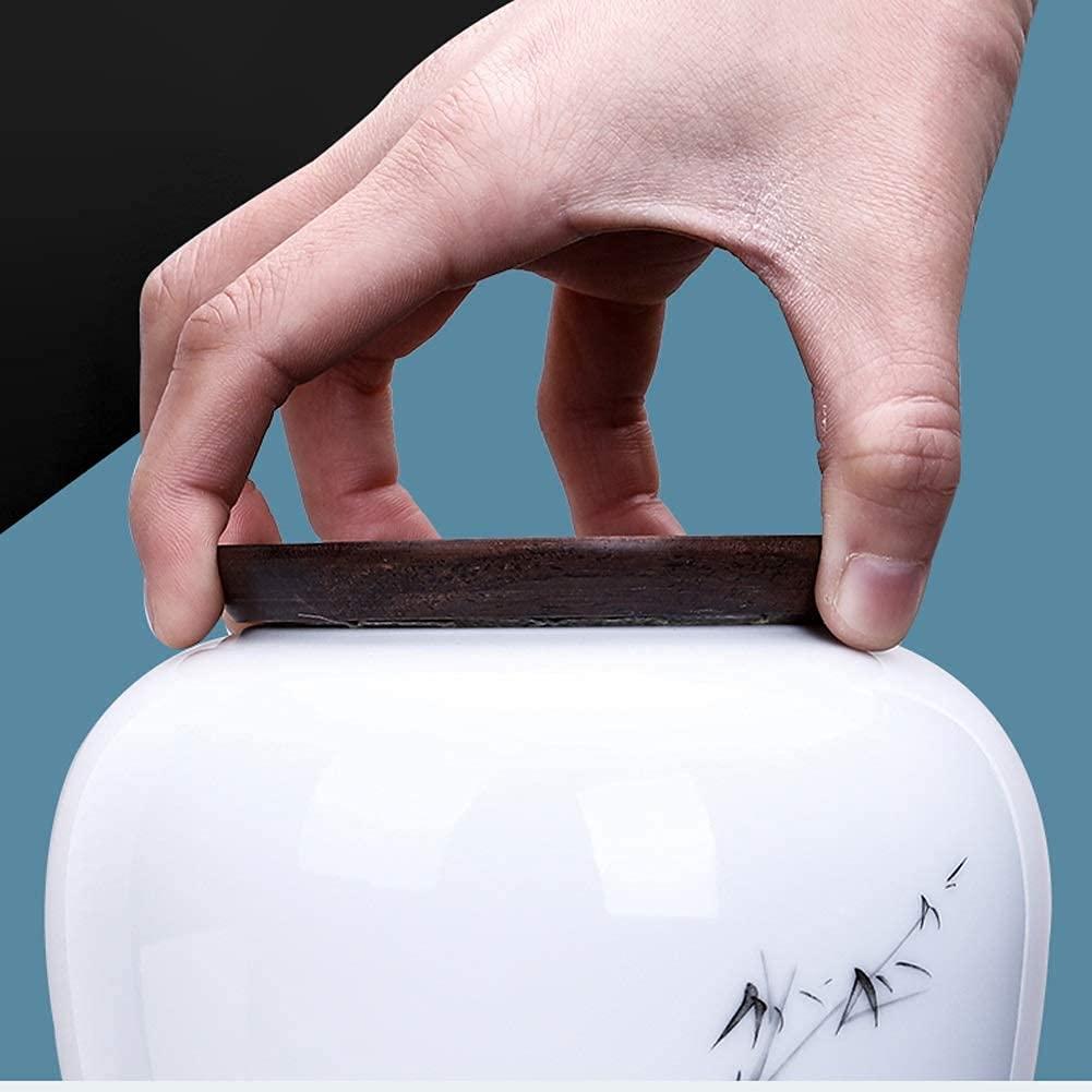 NAZENTI NAZENTI Personalized Mom Puzzle Sign, Custom Mom You Are The Piece That Holds Us Together With Family Name Sign, Puzzle Piece Sign, Birthday Christmas Mothers Women Day Gift From Kid, Mom Grandma Gift