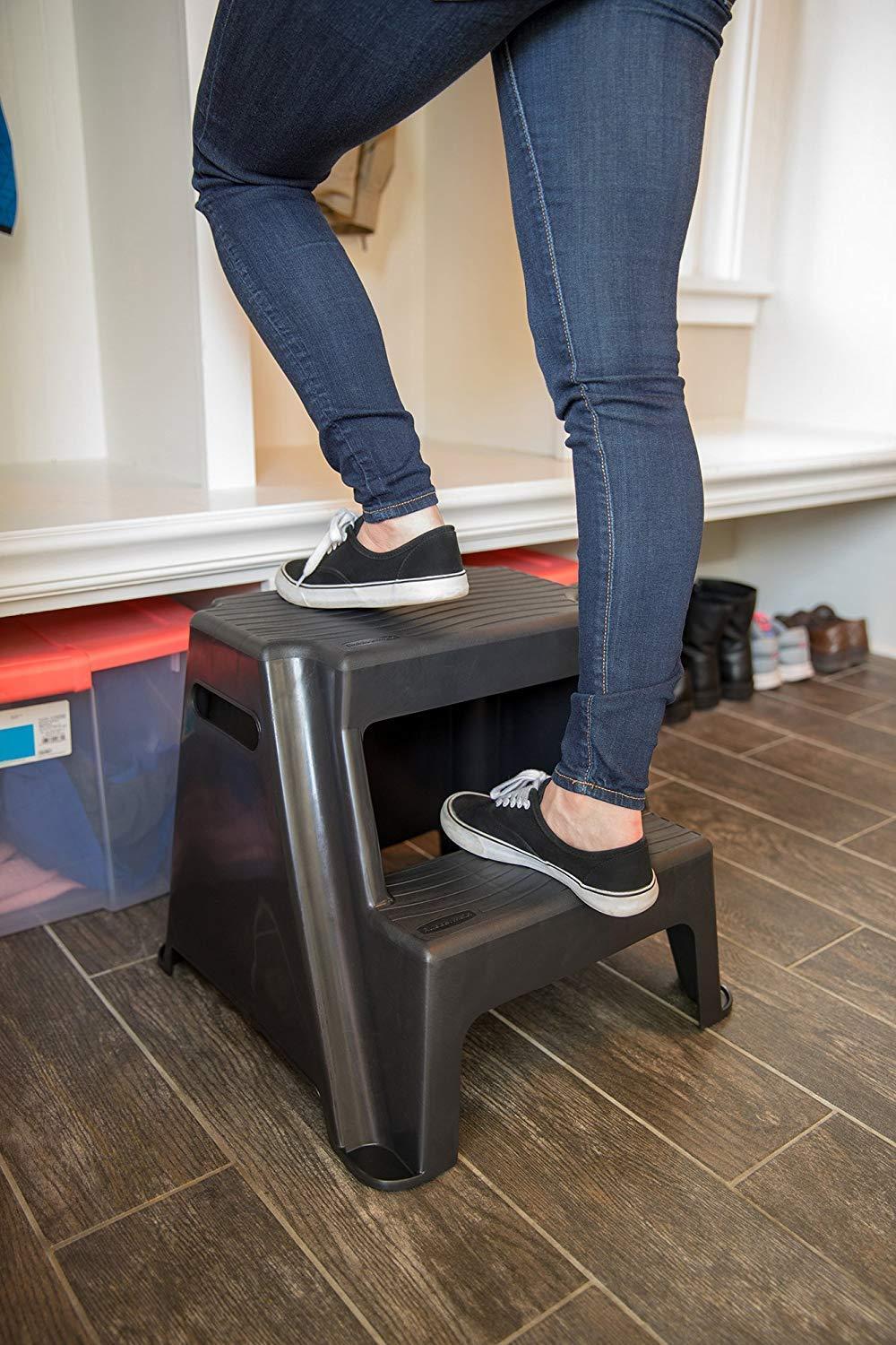 Rubbermaid Rubbermaid 2 Molded Plastic Step Stool, Lightweight Resistant Treads and Non-Slip Feet, 1 Piece, Black