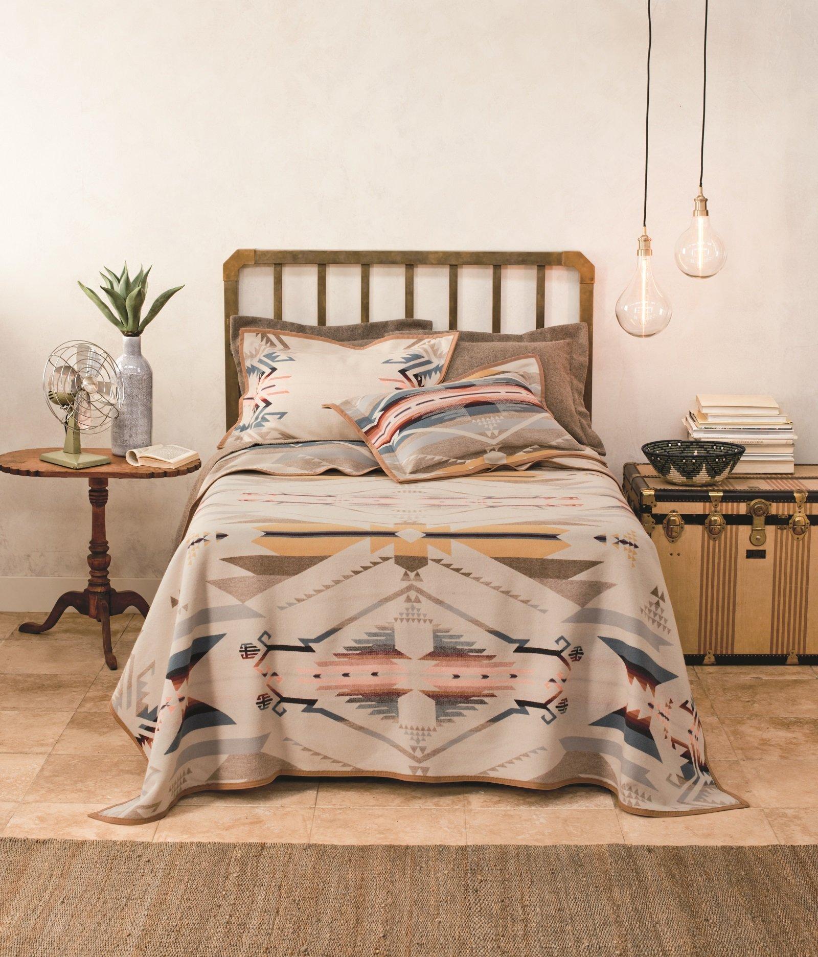 Pendleton PENDLETON White Sands Blanket Queen