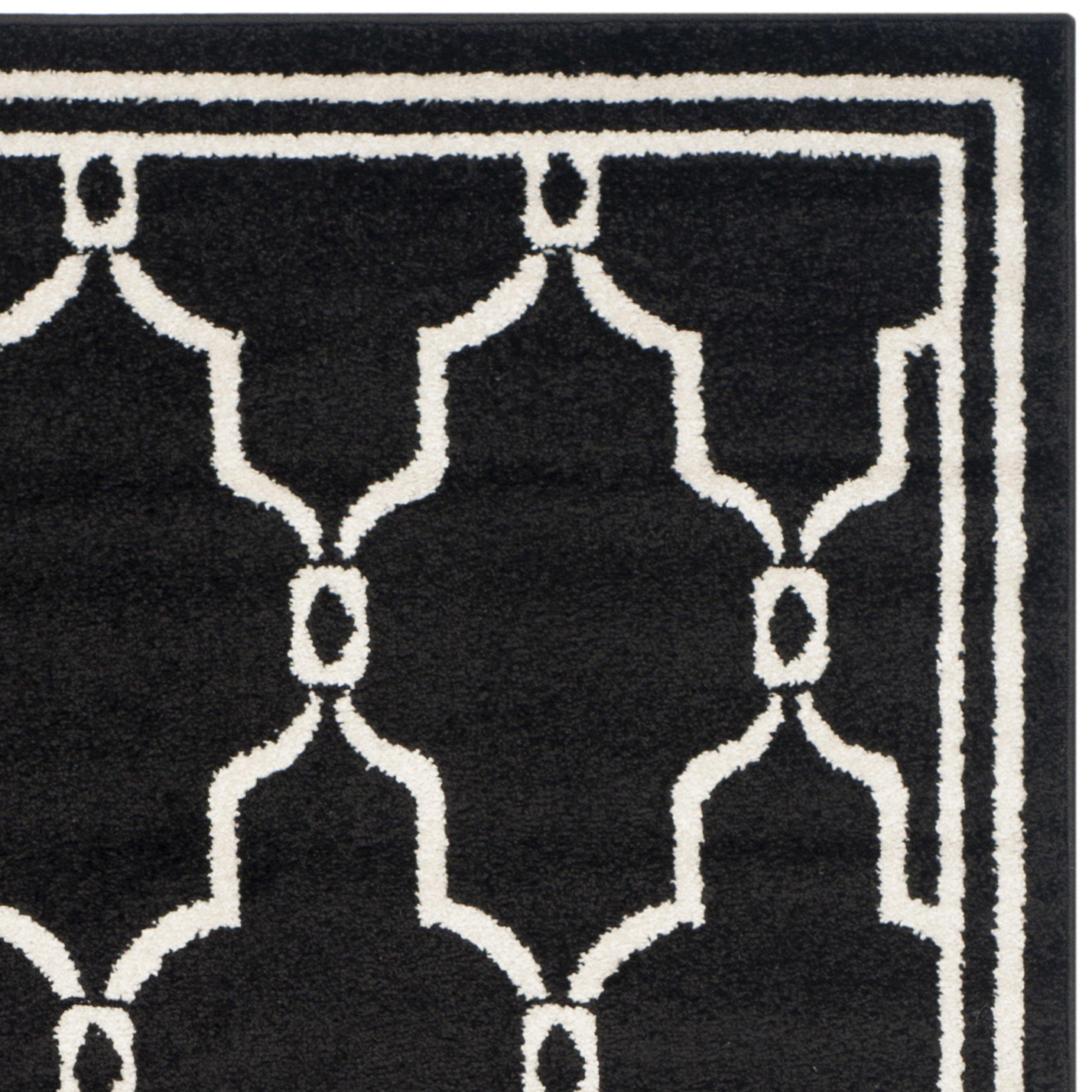 Safavieh SAFAVIEH Amherst Collection Area Rug - 5'3" x 8', Anthracite & Ivory, Trellis Design, Non-Shedding & Easy Care, Ideal for High Traffic Areas in Living Room, Bedroom (AMT414G)