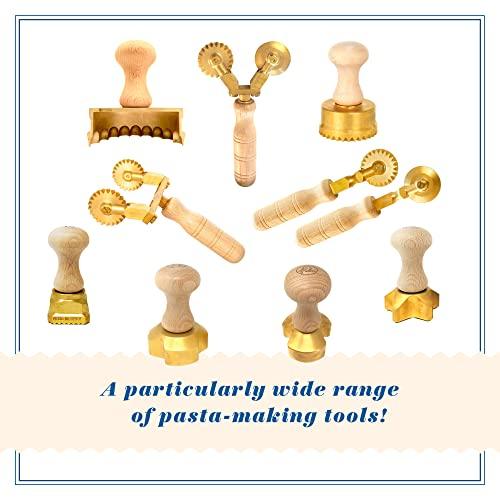 LA GONDOLA La Gondola Homemade Ravioli Stamp - Round Corzetti (Corsets) 1.97in | Italian Pasta Making Tool for Home and Business | Brass & Natural Wood | Easy to Use Ravioli Stamp | Ravioli Cutter Made in Italy