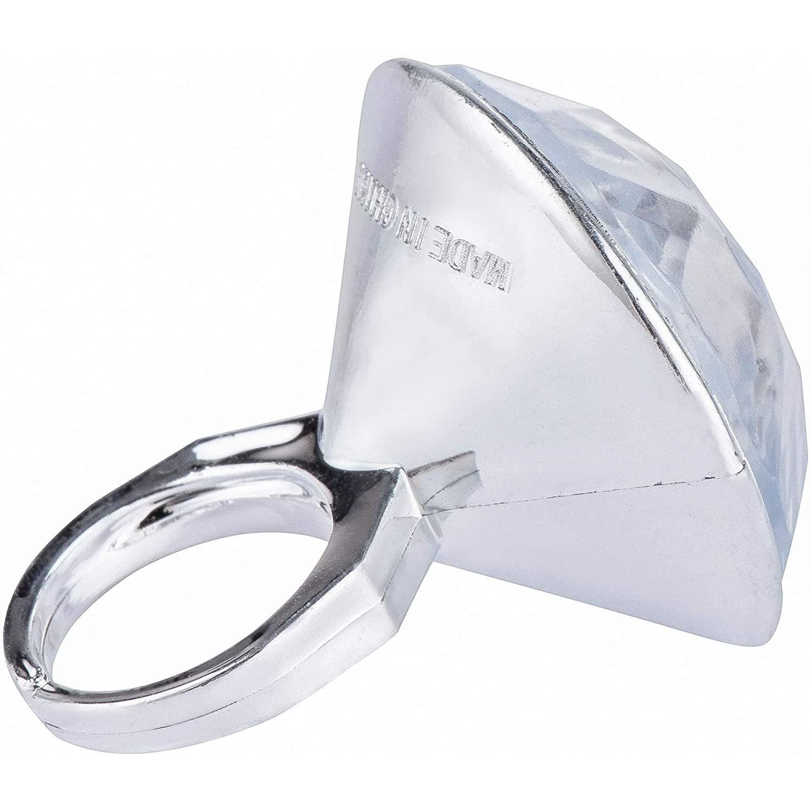 BLUE PANDA BLUE PANDA 36 Pack Plastic Diamond Rings for Bridal Shower Game, Bulk Set for Bachelorette Party Favors (1 x 1.5 In)